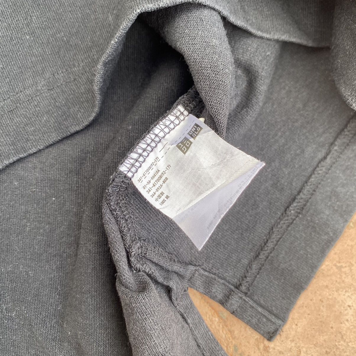 Lemaire × Uniqlo Thrashed Faded Lemaire x Uniqlo ERD GRUNGE GHOST POCKET TEE Size US L / EU 52-54 / 3 - 4 Thumbnail