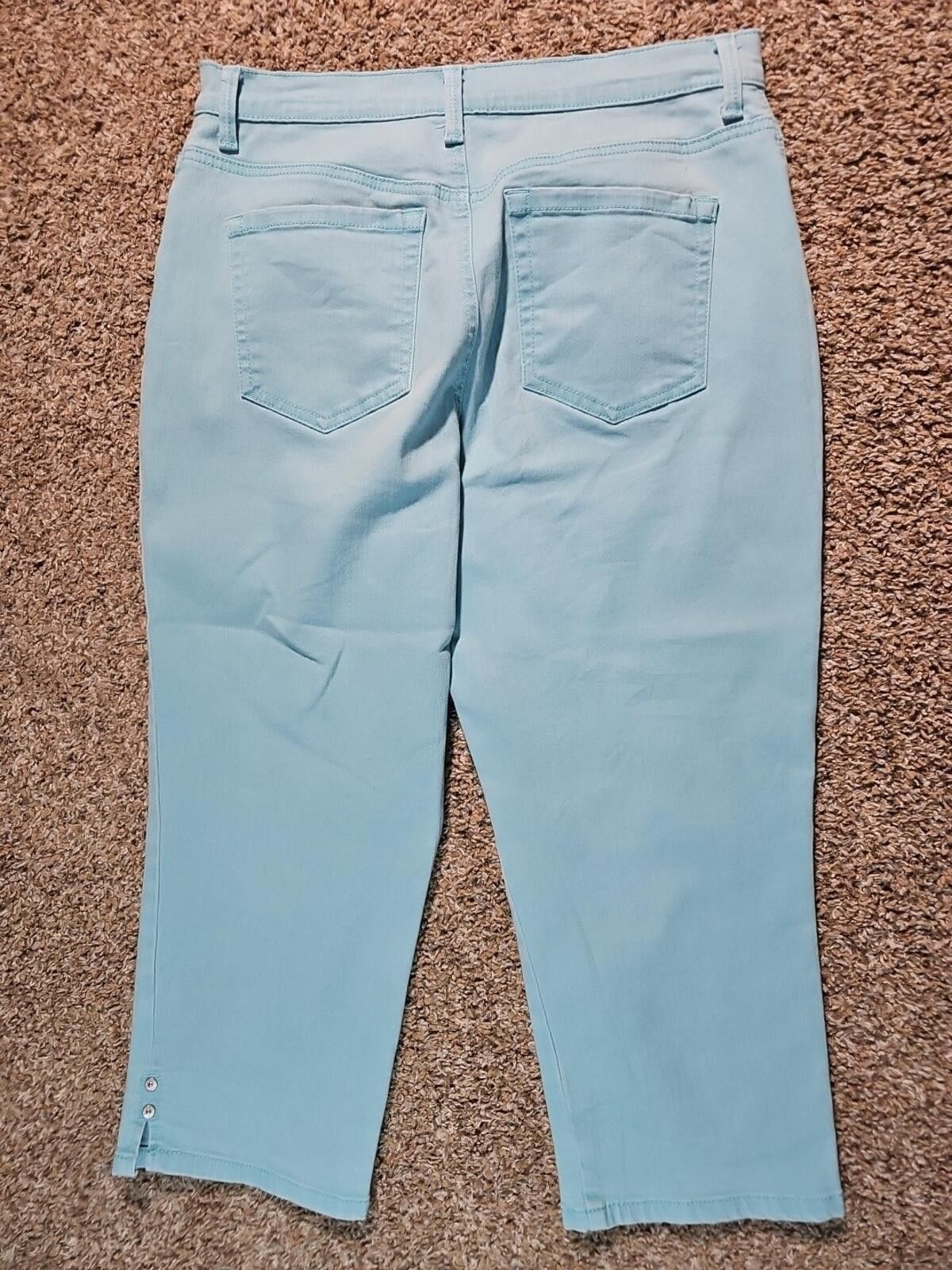 Other Gloria Vanderbilt All Around Slimming Amanda Blue Capris Sz8 Size 30" / US 8 / IT 44 - 8 Thumbnail