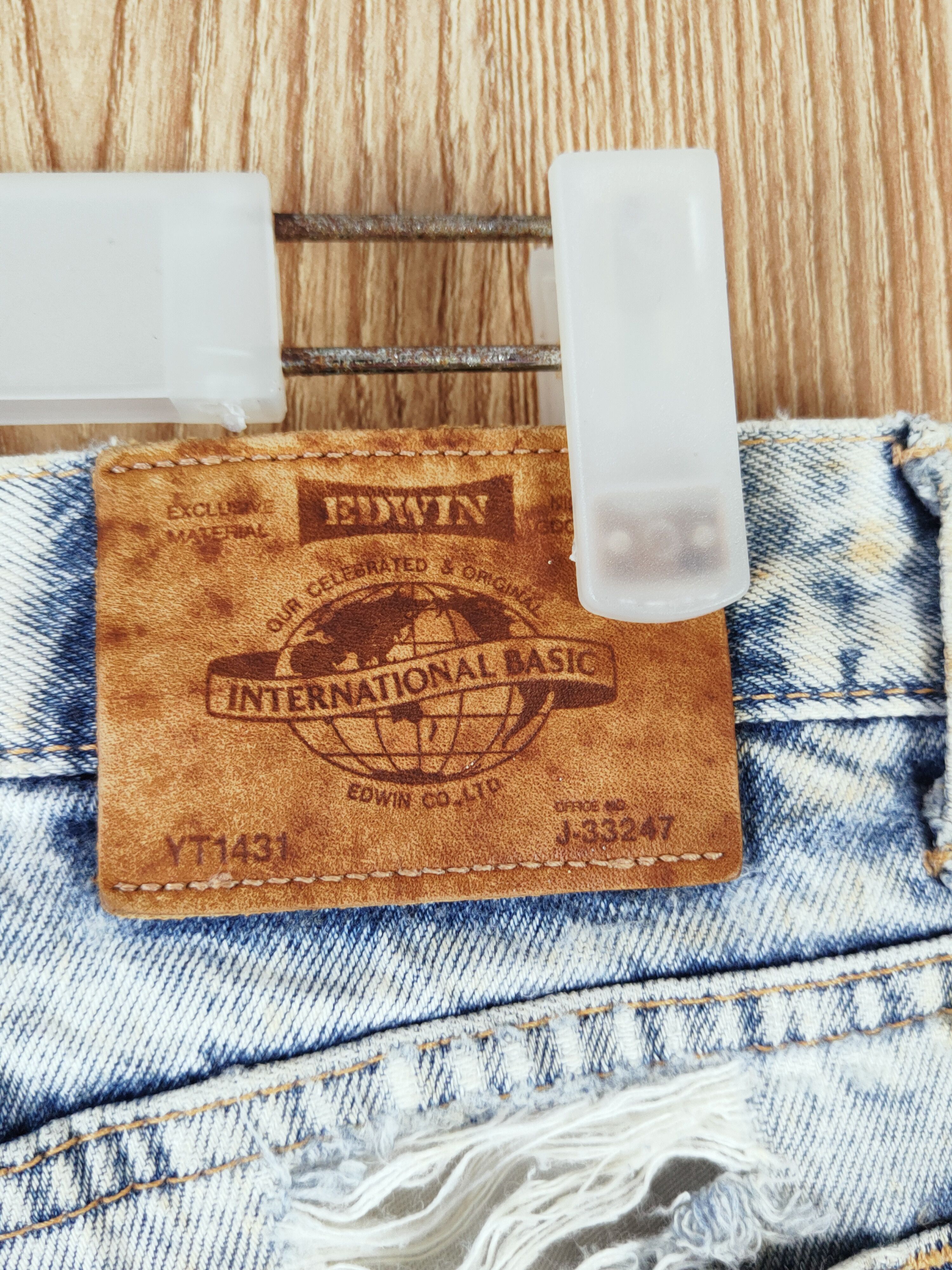 Edwin Edwin vintage Blue Distressed Ripped Jeans #W602 Size 30" / US 8 / IT 44 - 8 Thumbnail