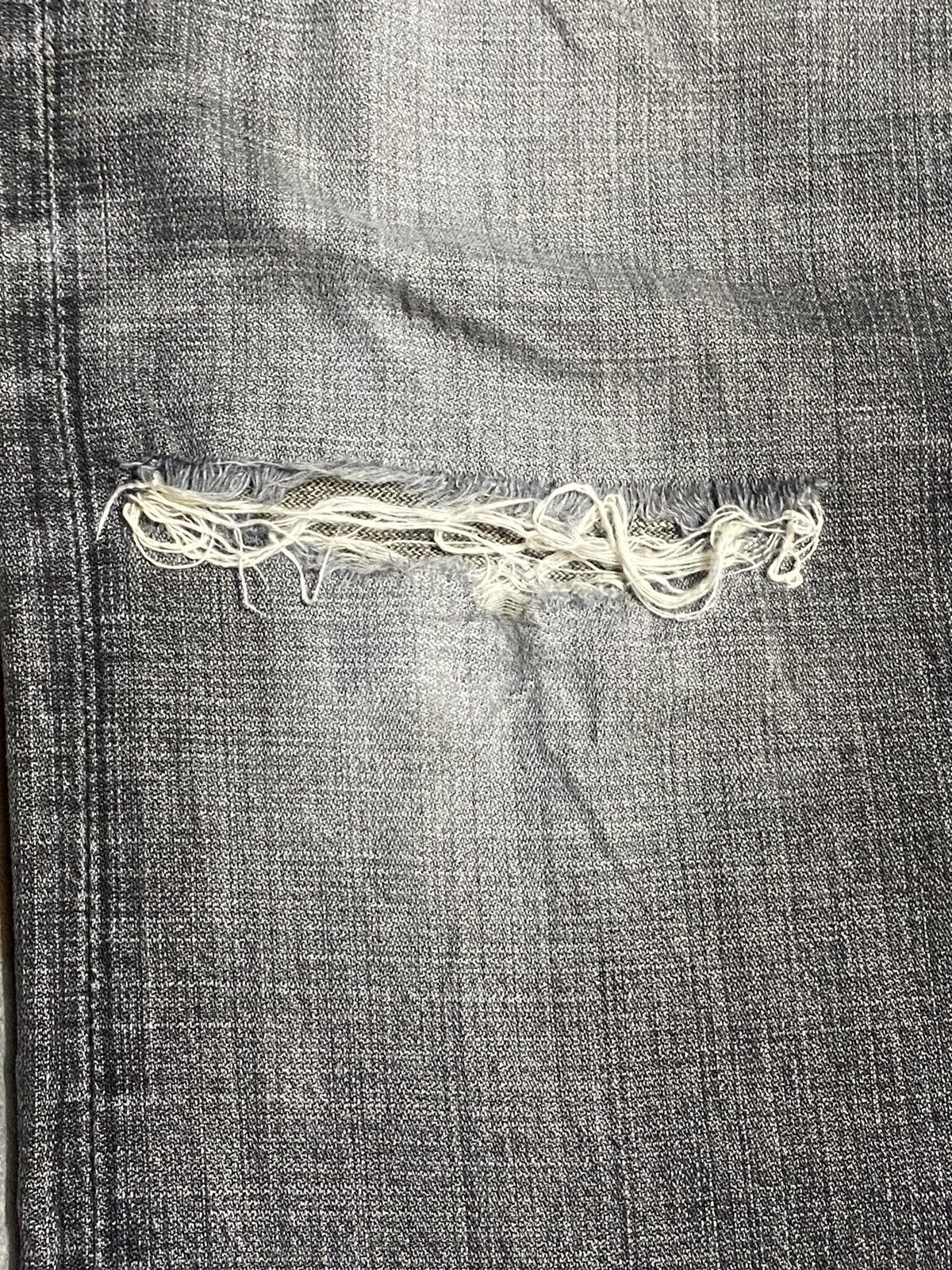 Japanese Brand Vintage Wrangler Black Denim Distressed Wide Leg Jeans Size US 35 - 12 Thumbnail