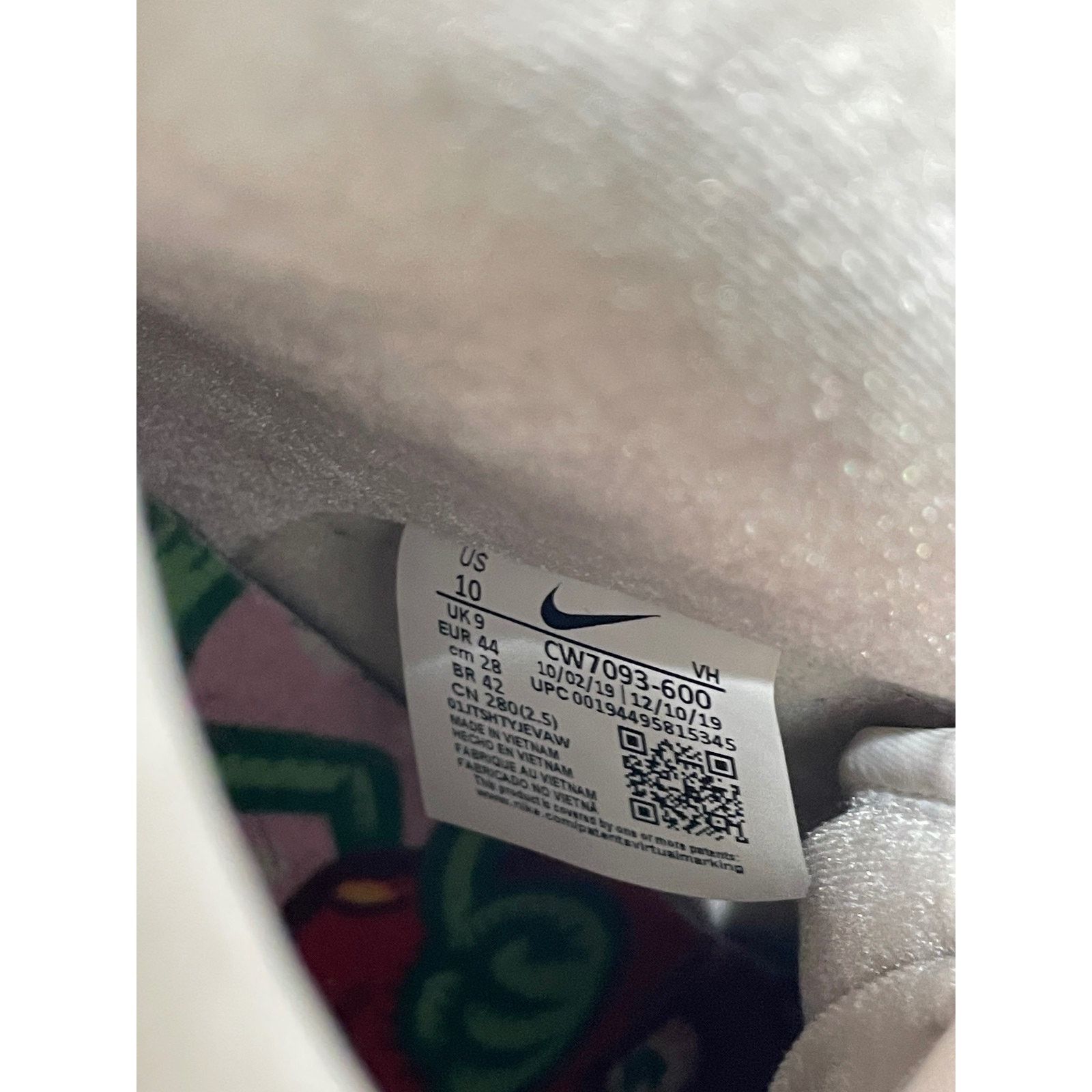 Nike NIKE SB HIGH STRAWBERRY COUGH SIZE 10 PREOWNED Size US 10 / EU 43 - 5 Thumbnail