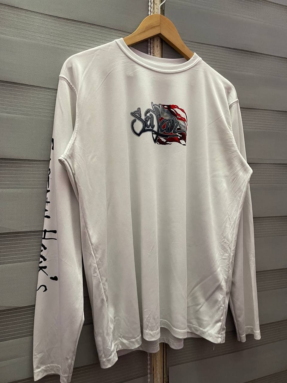Vintage Vintage Jaws Fishing Gear PFG LS Jersey Size US L / EU 52-54 / 3 - 3 Thumbnail
