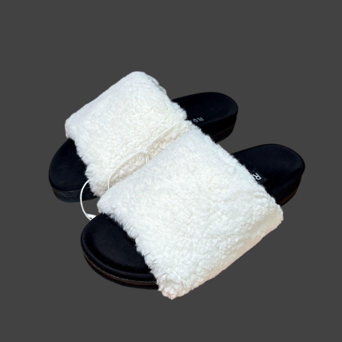 Other Roam Black Fuzzy Slide Sandals Faux White Fur Sz 5.5 -6 Size US 5.5 / IT 35.5 - 3 Thumbnail