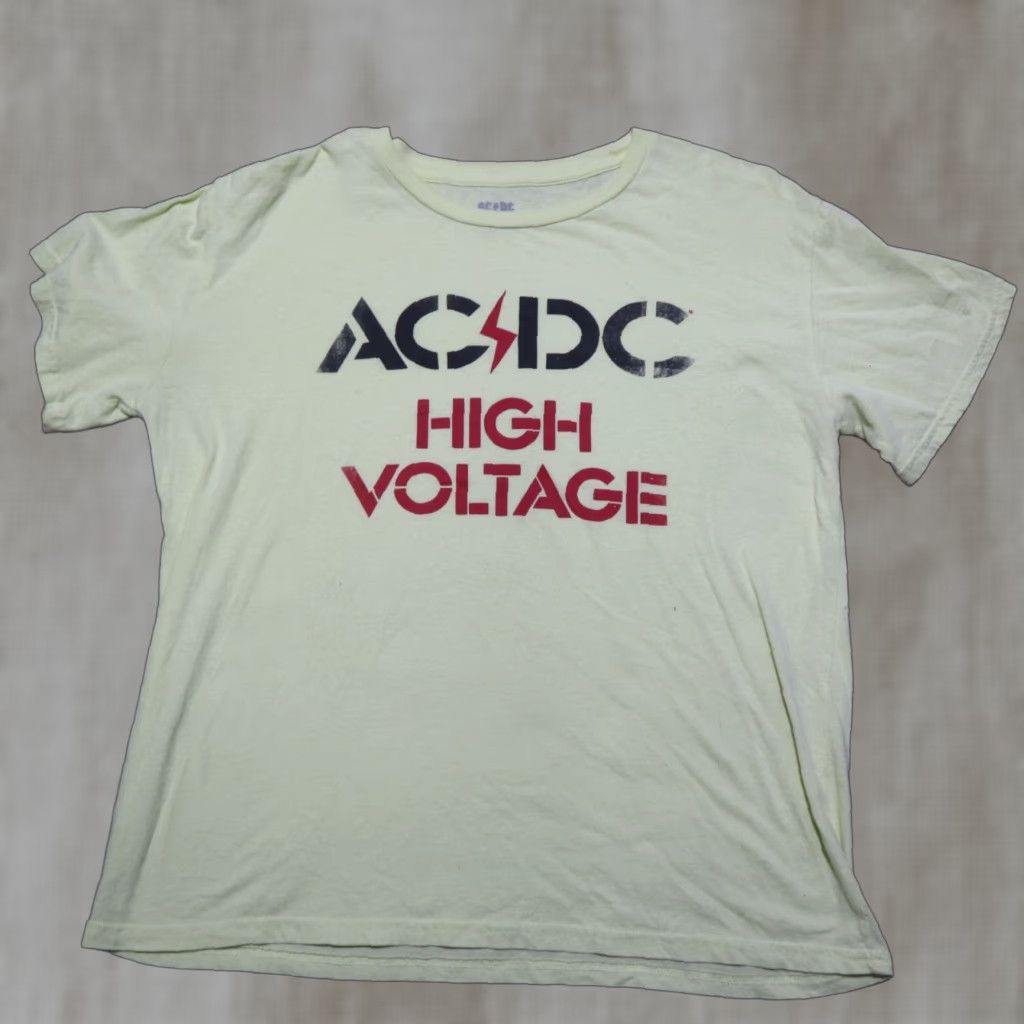 Vintage AC/DC High Voltage Short Sleeve Tee T-Shirt Yellow Rock Band Adult Men's 2XL XXL Shirt Size US XXL / EU 58 / 5 - 1 Thumbnail