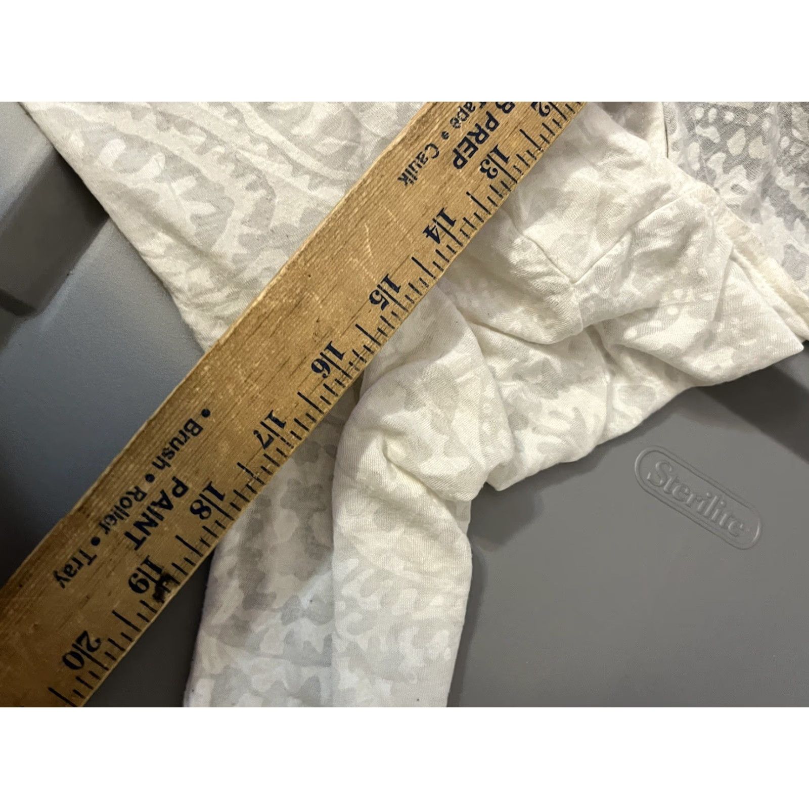 White House Black Market White House Black Market Women’s Blouse White Medium Long Sleeve Semi Sheer Size M / US 6-8 / IT 42-44 - 5 Thumbnail