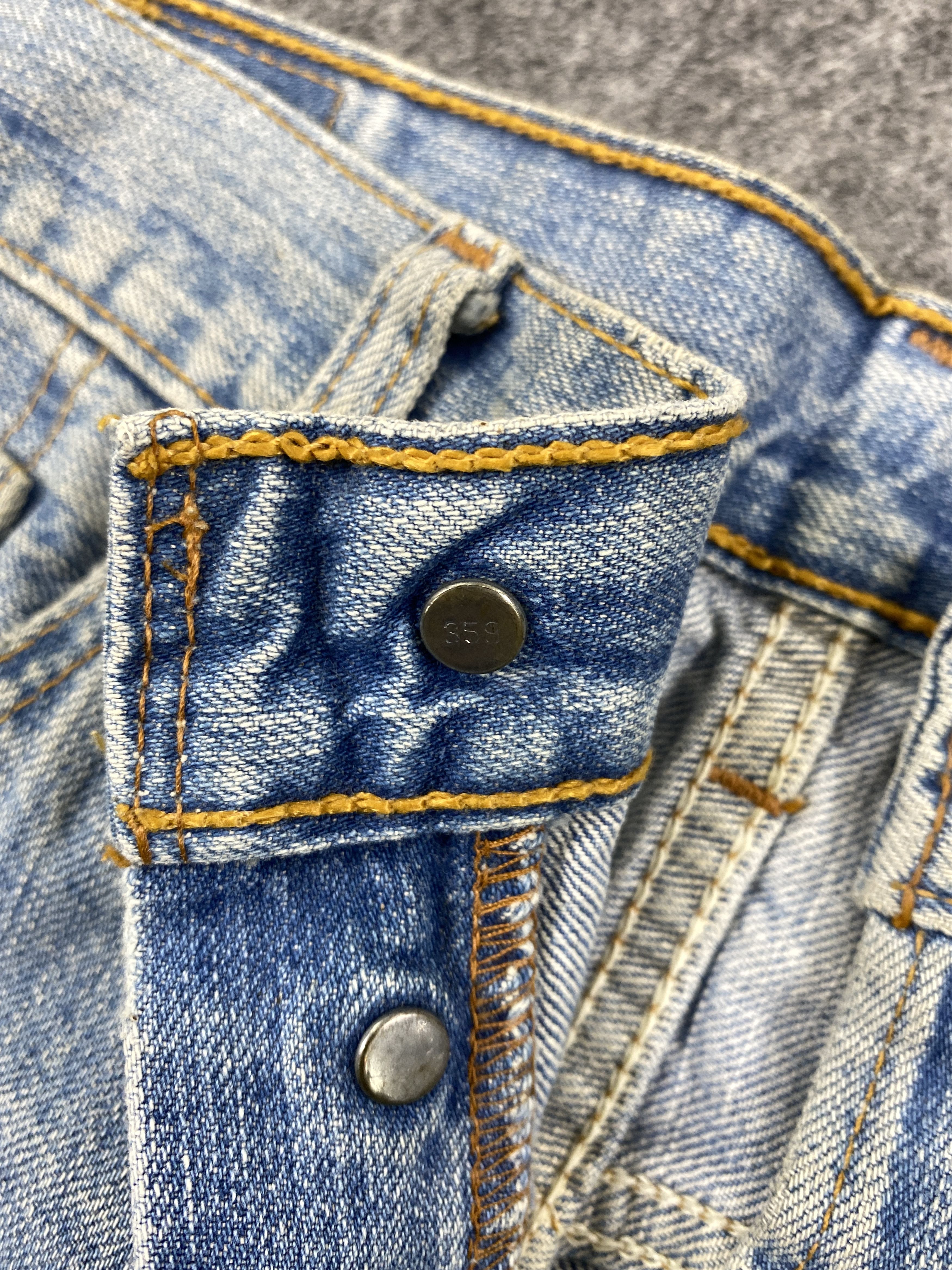 Levi's Light Blue Wash Vintage Levi's 501 31x28.5 Denim -JN1381 Size US 31 - 7 Thumbnail