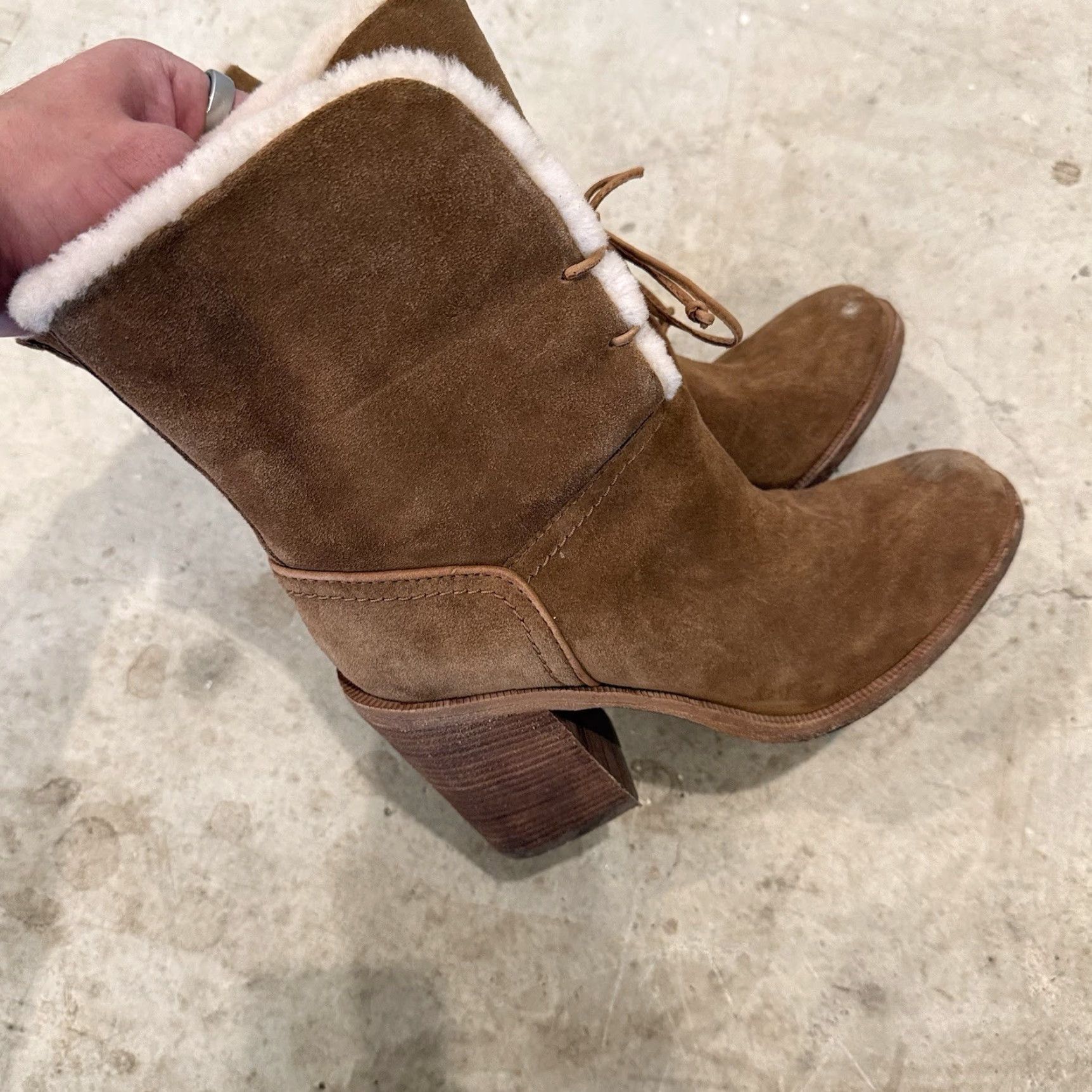 Ugg UGG Jerene Sherling Suede Heeled Boots Size 9 Brown Women's Boots Tan 9 Jerene Bootie UGG Jerene Pre-owned Good Size US 8 / IT 38 - 2 Thumbnail