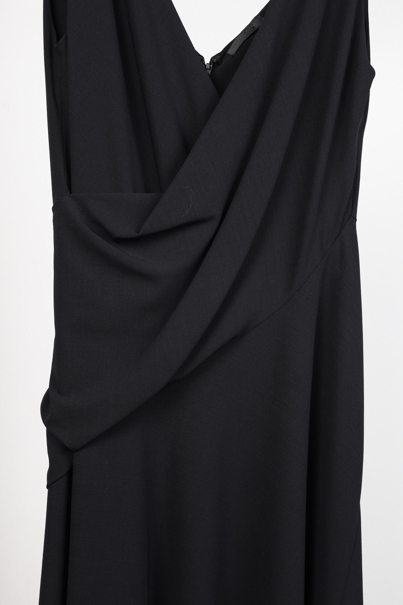 Donna Karan Donna Karan Black Drape Front Wool Dress Size M / US 6-8 / IT 42-44 - 6 Thumbnail