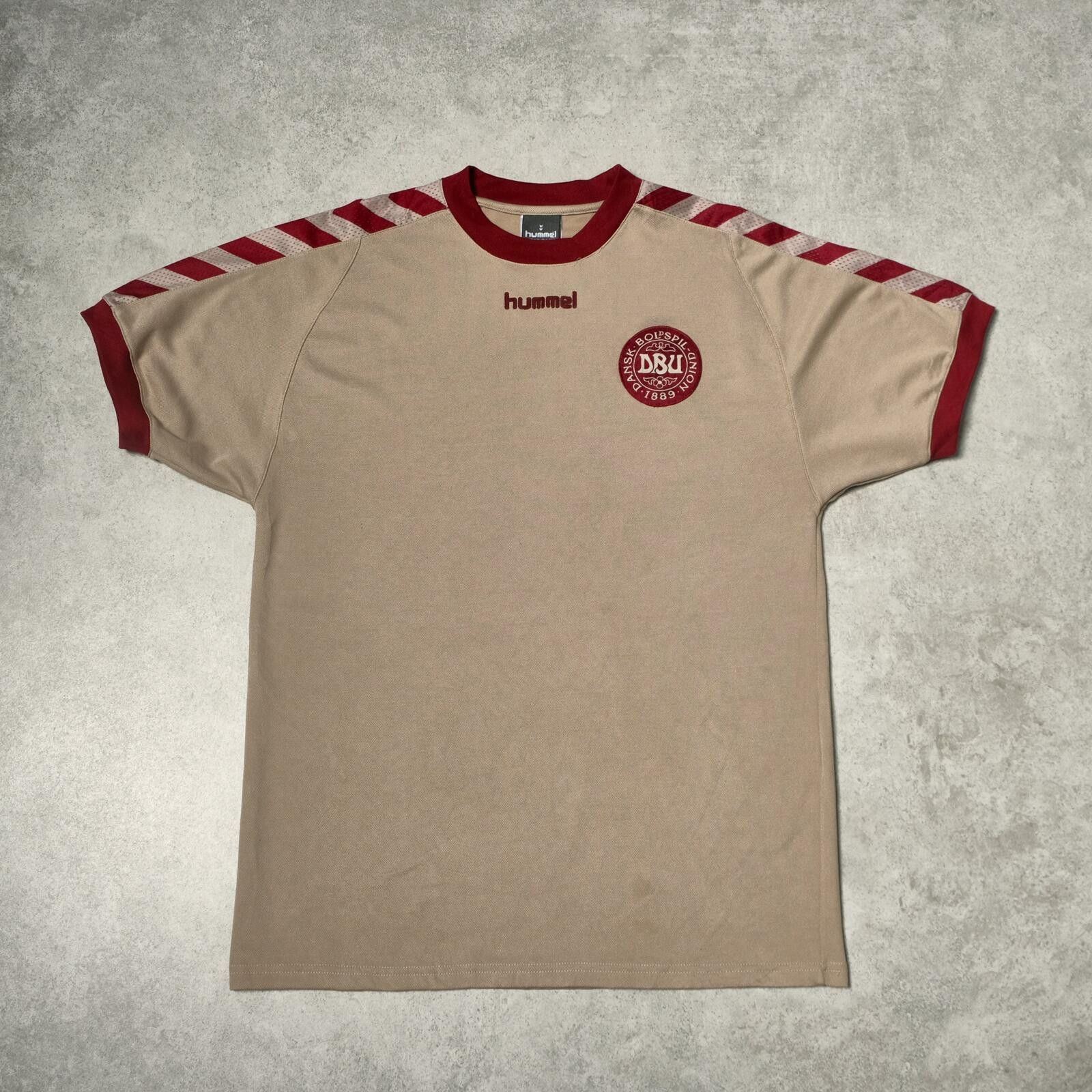 Hummel 2002/03 Denmark Training Shirt Hummel (L/XL) Size US L / EU 52-54 / 3 - 1 Thumbnail