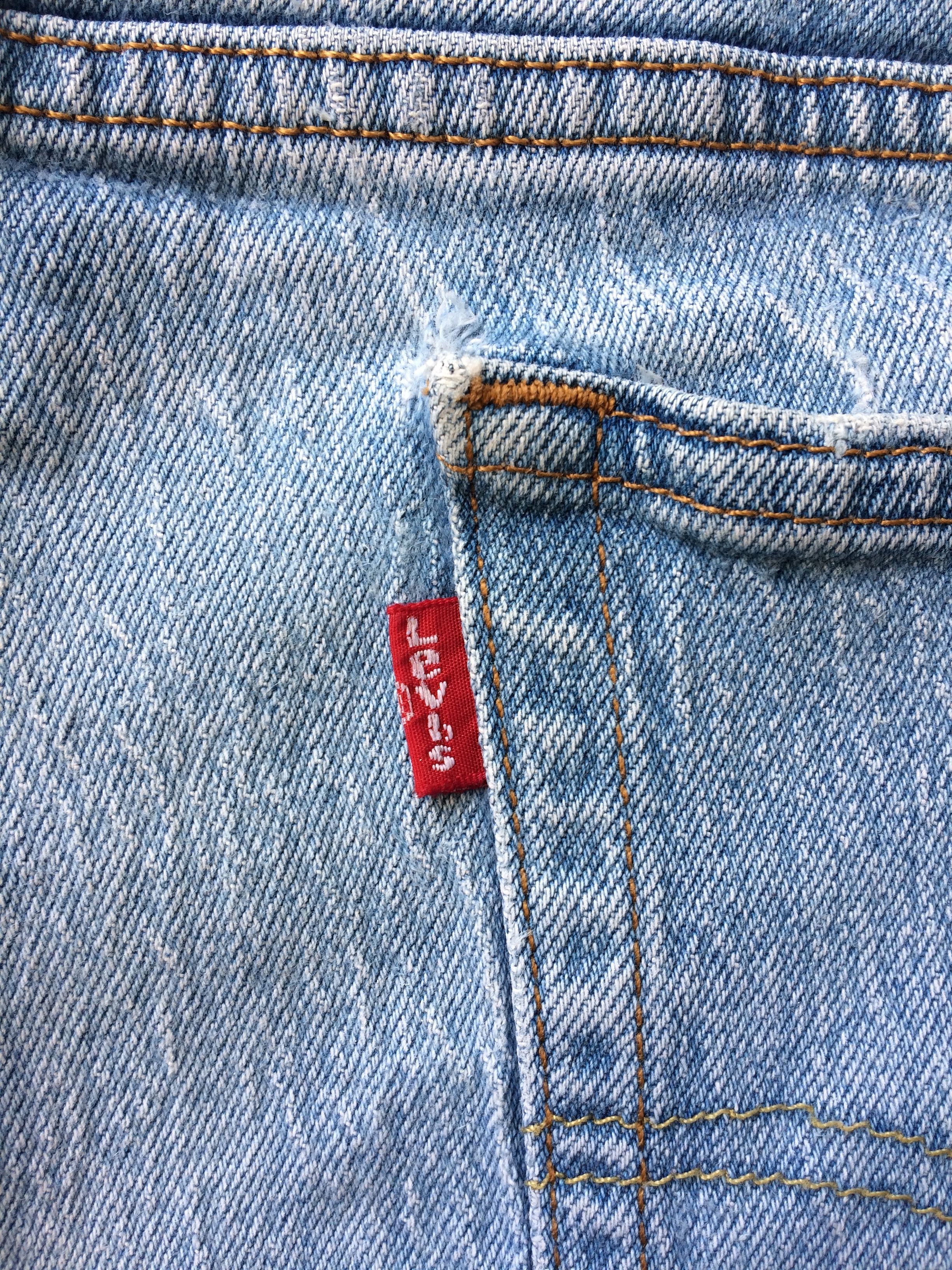Jean Distressed Light Wash Levis 569 Jeans D-760 Size US 31 - 11 Thumbnail