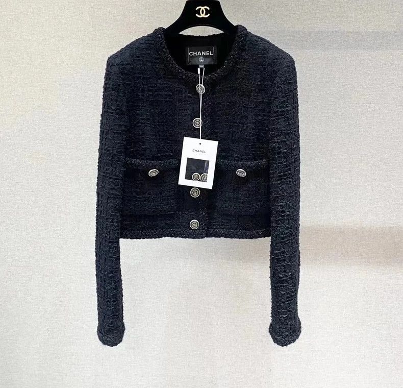 Chanel Chanel 20B classic black two-pocket woven jacket Size XS / US 0-2 / IT 36-38 - 1 Thumbnail
