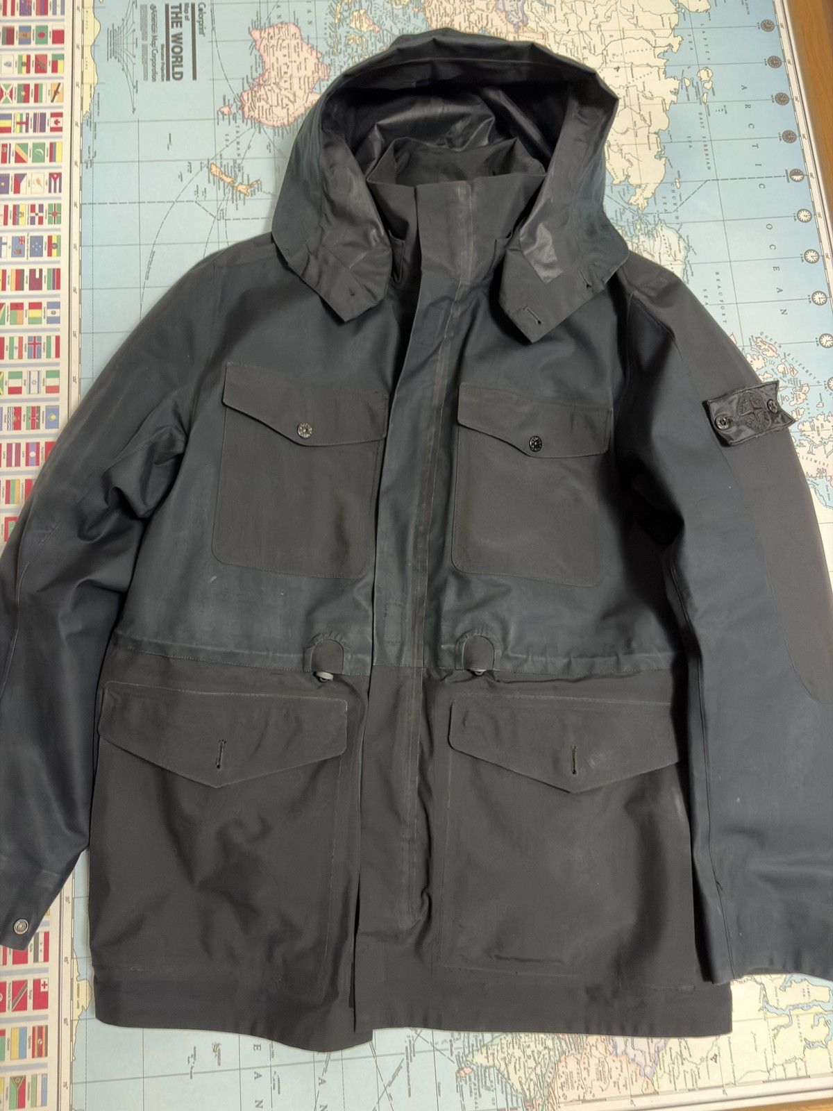 Stone Island Shadow Project Stone Island Tank Shield Ghost Piece | Black SZ XL Size US XL / EU 56 / 4 - 2 Thumbnail