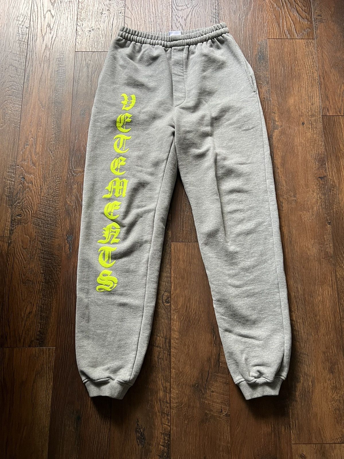 Vetements Vetements anarchy sweatpants grey | Grailed