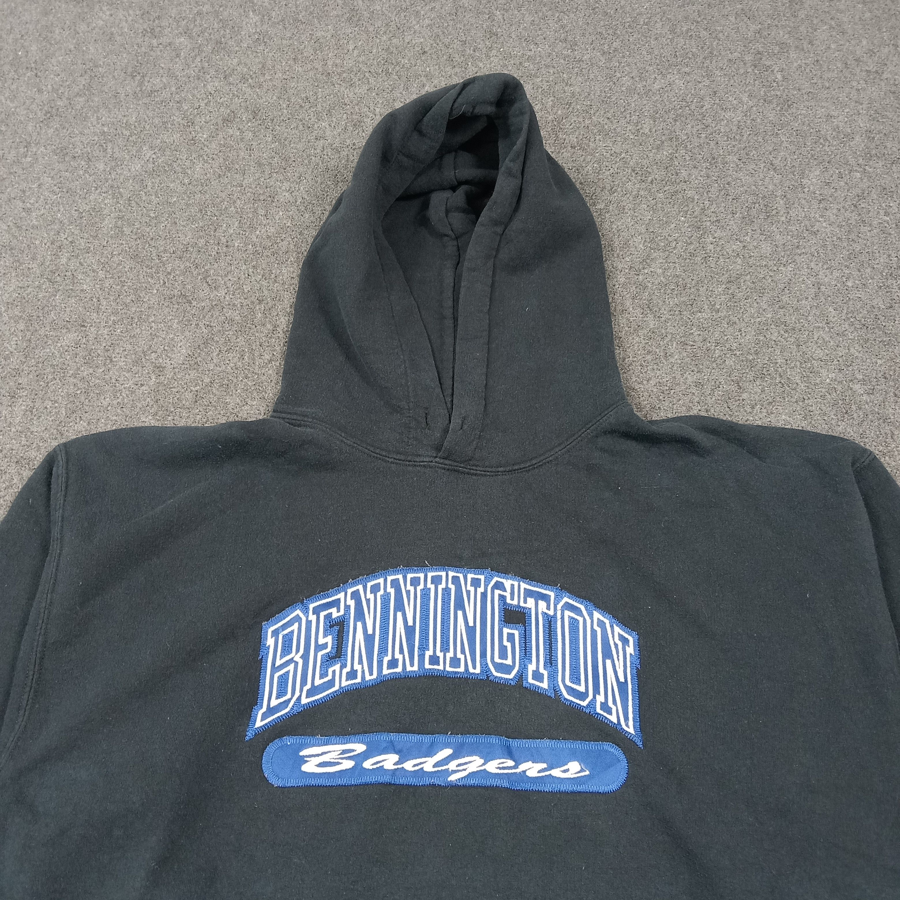 Vintage Vintage 90's Collegiate Bennington Badgers Hoodie C284N15 Size US M / EU 48-50 / 2 - 2 Thumbnail