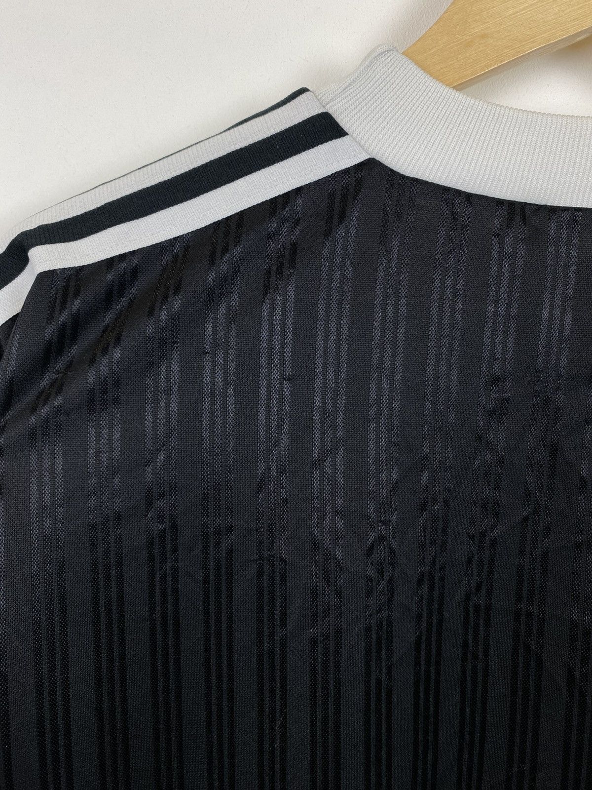 Other Vintage Adidas Black T-Shirt Men’s Made in England Size M Size US M / EU 48-50 / 2 - 11 Thumbnail