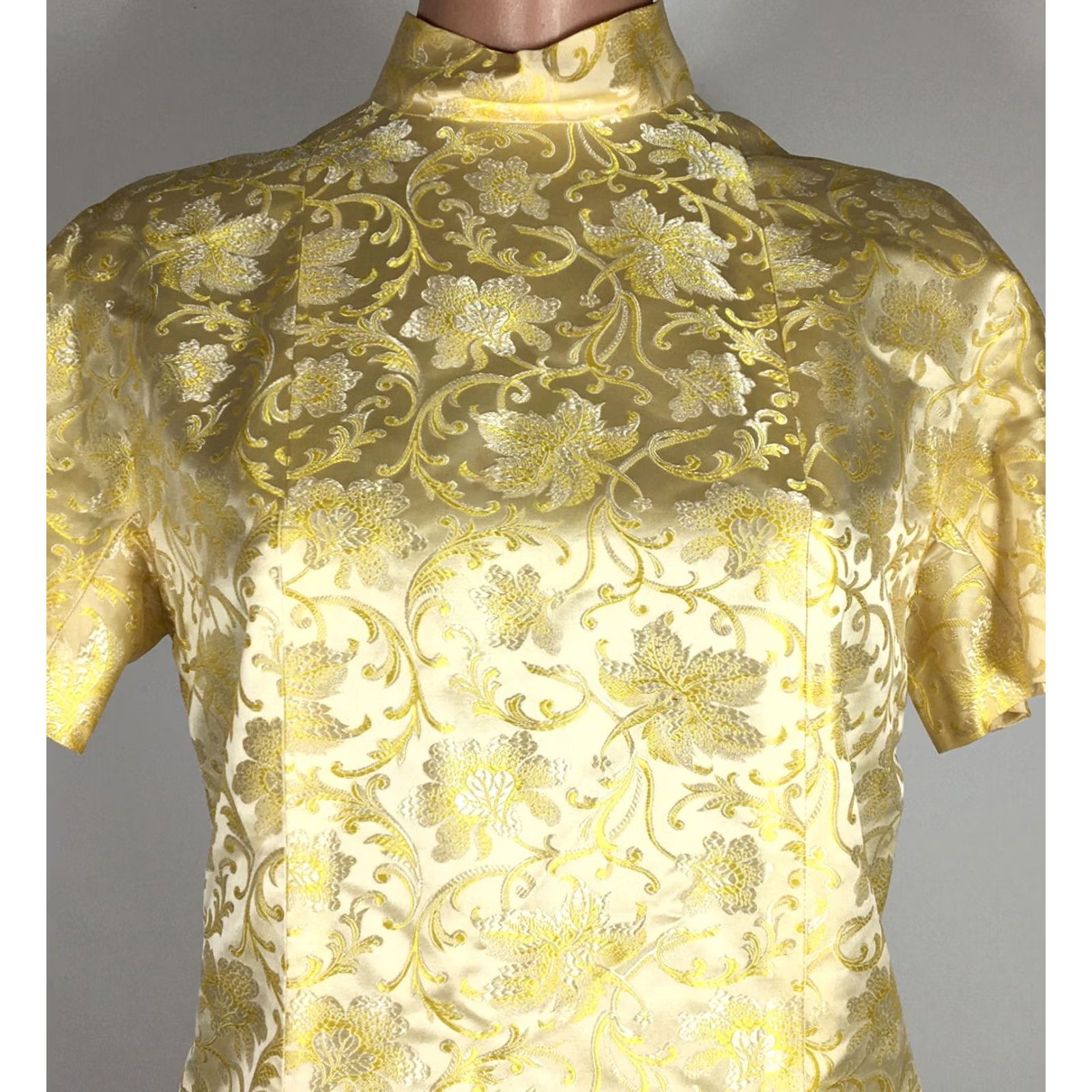 Etro VINTAGE 60s Gold Floral Brocade Formal Evening Dress Mock Neck S/M Button Retro Cotillion Formals Sheath Womens Size S / US 4 / IT 40 - 4 Thumbnail