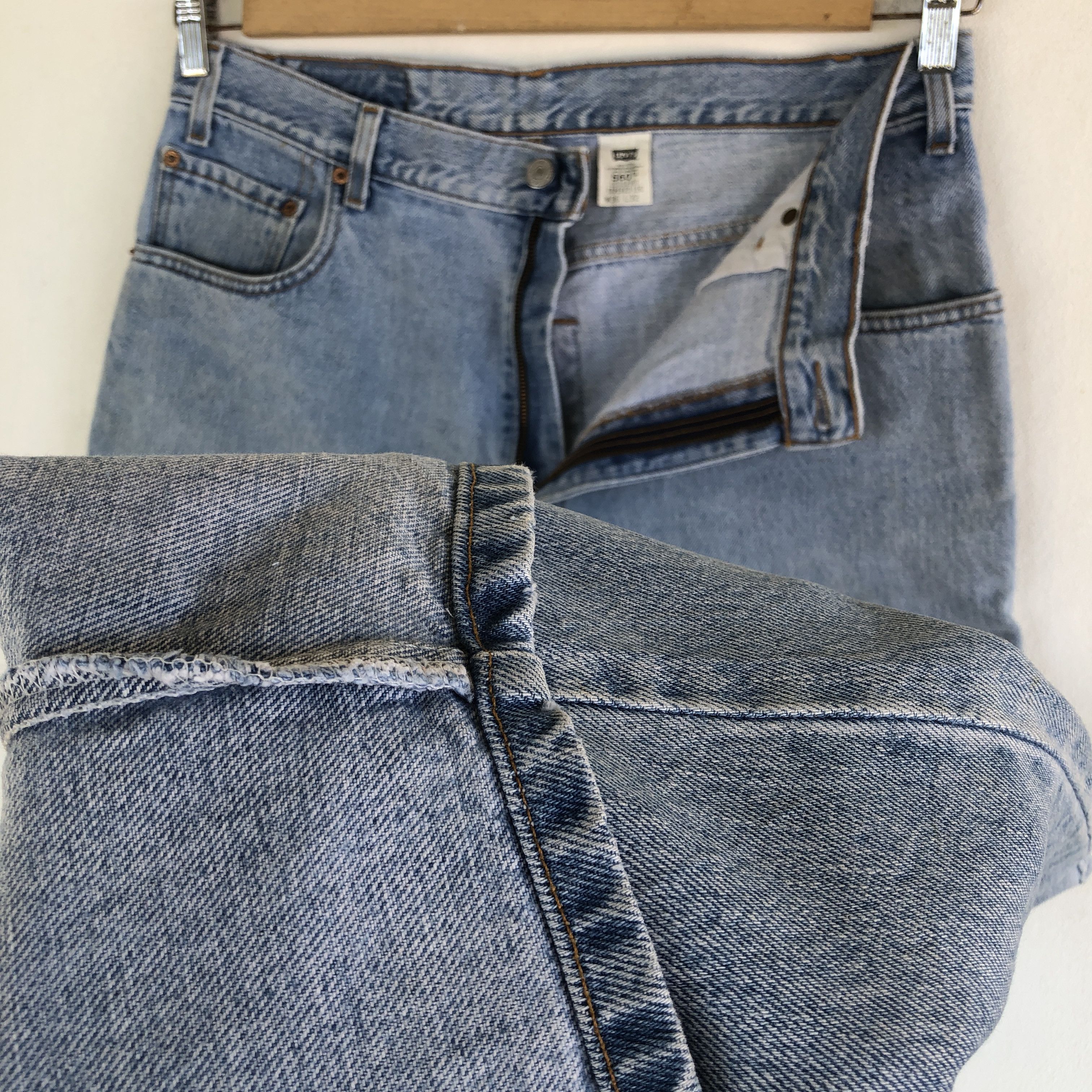 Levi's Vintage Levis 560 Baggy Jeans Distressed Levi's Faded Denim Size US 34 / EU 50 - 8 Thumbnail