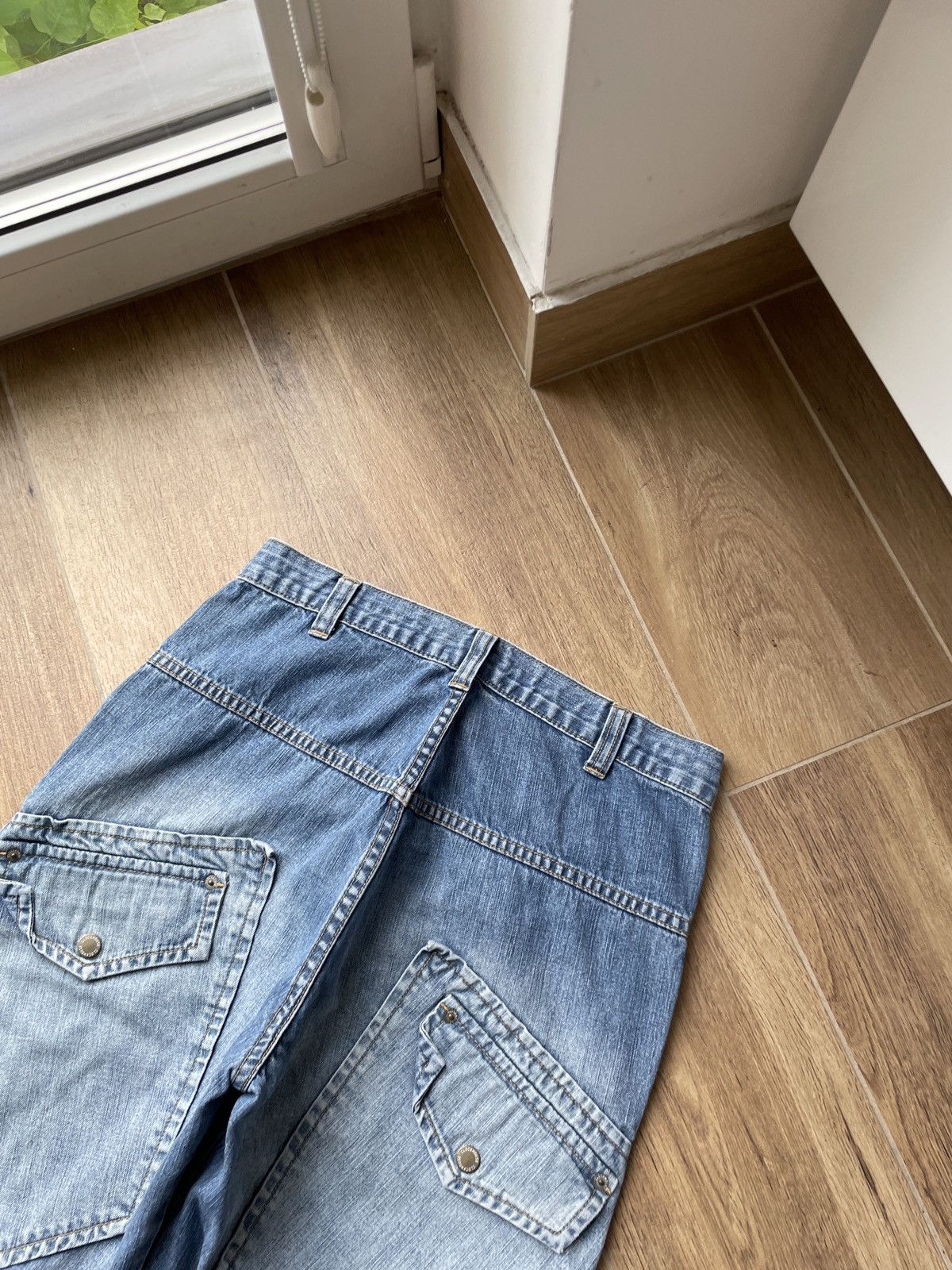 Japanese Brand Vintage Jeans Faded Avant Garde Y2K Washed Cargo Japanese Size US 30 / EU 46 - 4 Thumbnail