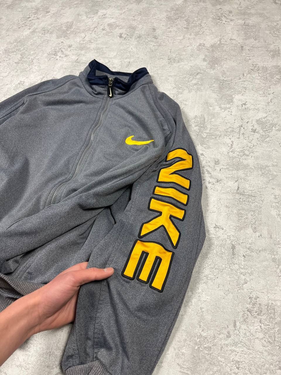Nike Vintage Nike Track Jacket Big Logo Size US L / EU 52-54 / 3 - 5 Thumbnail