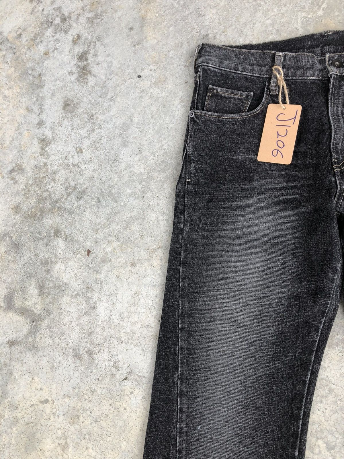 If Six Was Nine Japanese Uniqlo Flared Jeans Distressed Denim Size US 31 - 4 Thumbnail