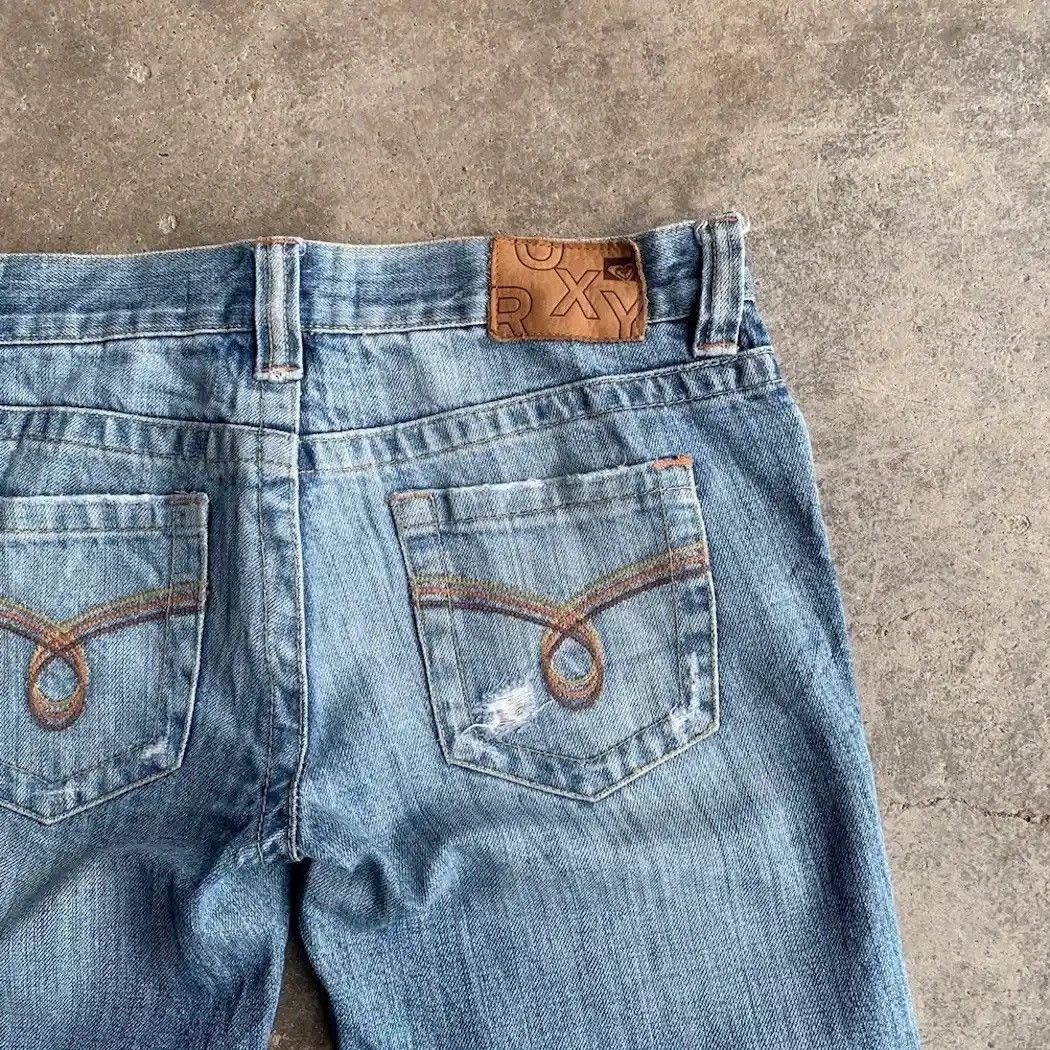 Vintage Vintage Roxy Jeans Ripped Denim Ankle Pants Waist 30 Size US 30 / EU 46 - 18 Thumbnail
