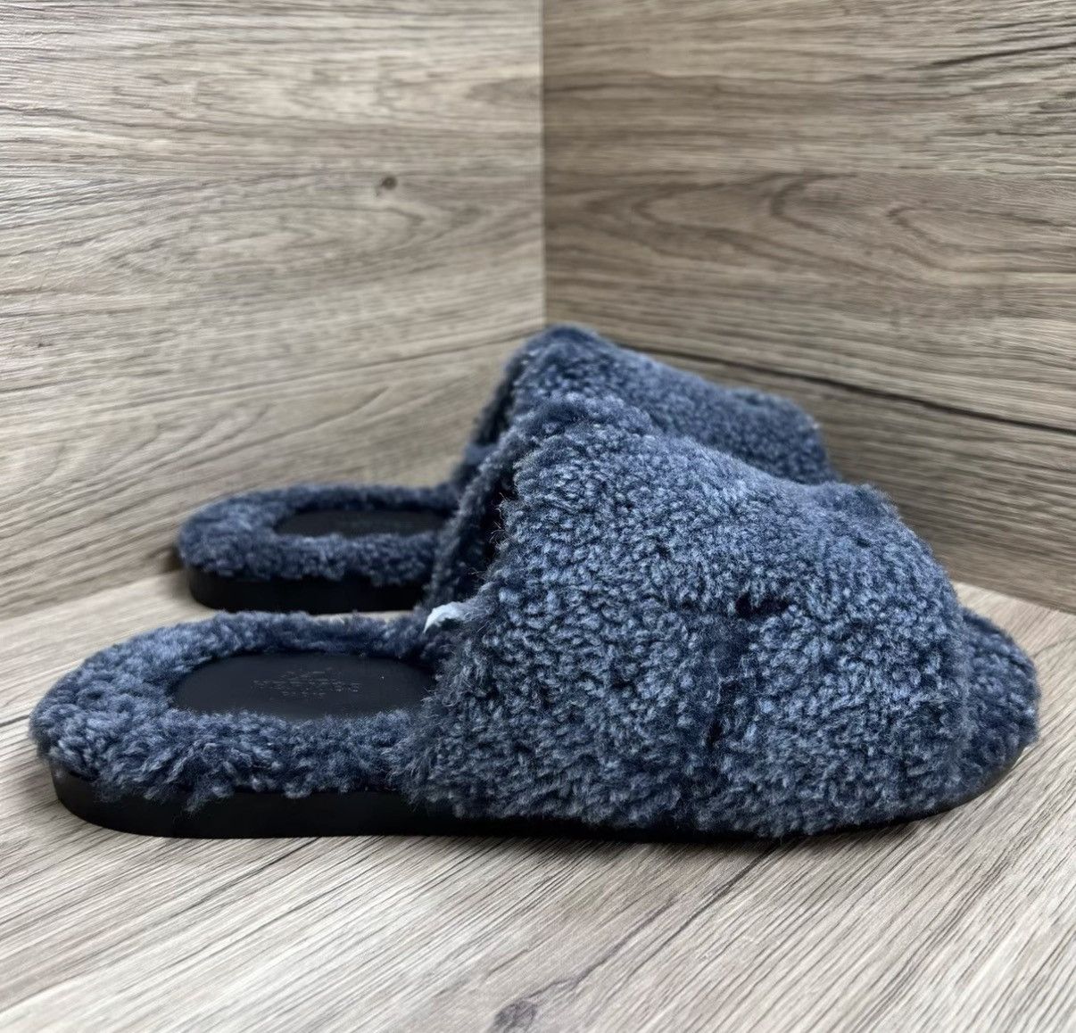 Hermes Hermès Lzmir Grey Teddy H Slippers J41 Size US 11 / IT 41 - 3 Thumbnail