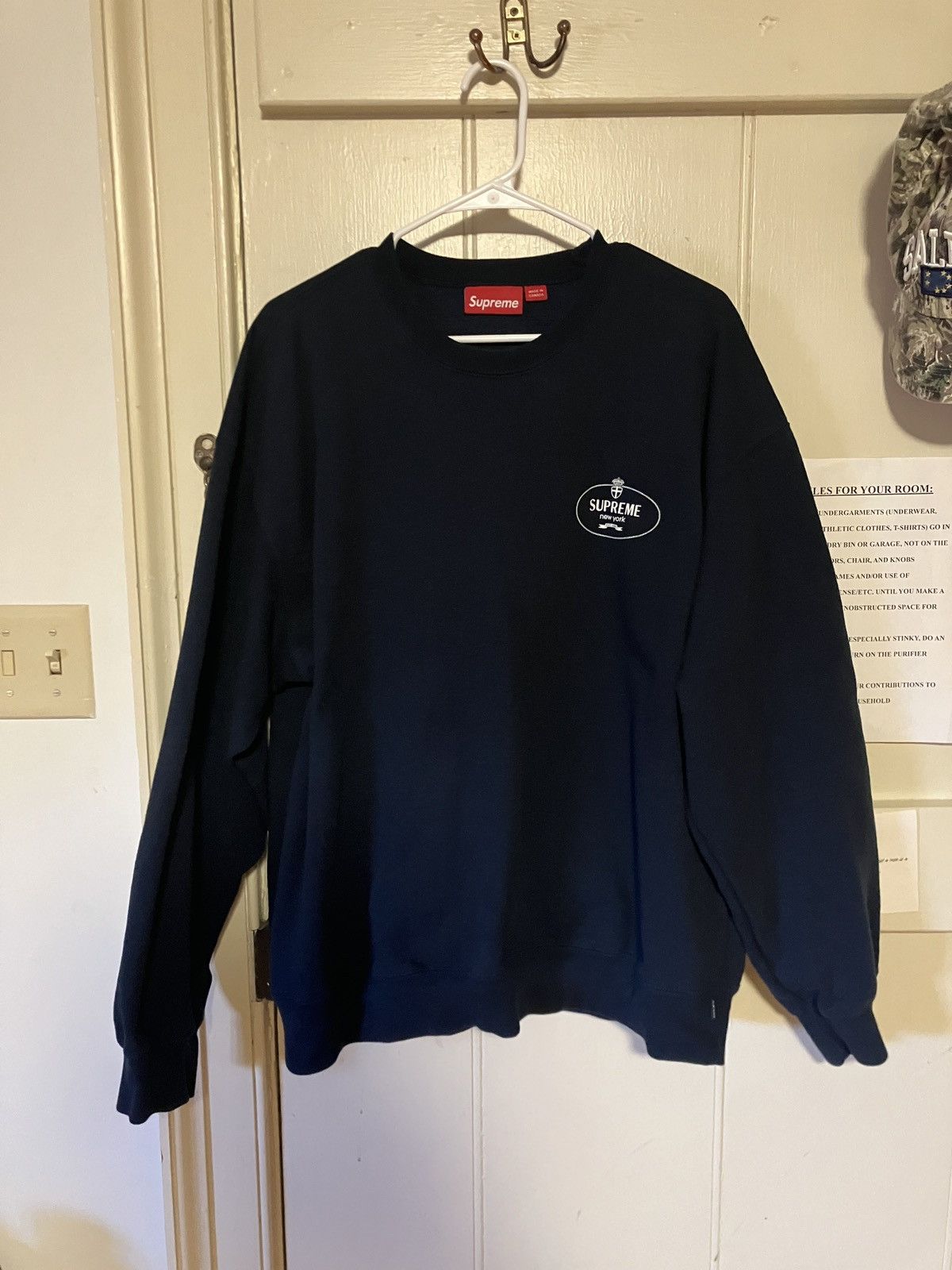 Supreme Crest Crewneck | Grailed