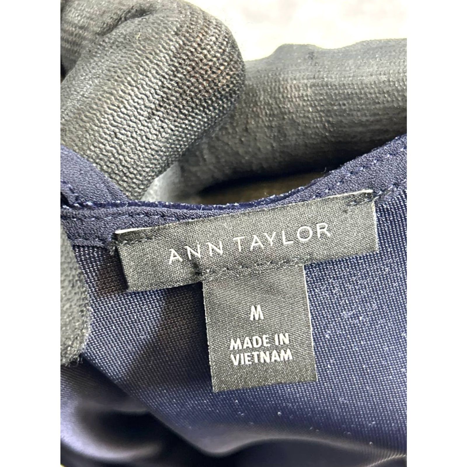 Vintage Ann Taylor Shirt Womens M Blue Velvet Tank Top Sleeveless V-Neck Casual Polyester Velvet Tank Top Size M / US 6-8 / IT 42-44 - 3 Thumbnail