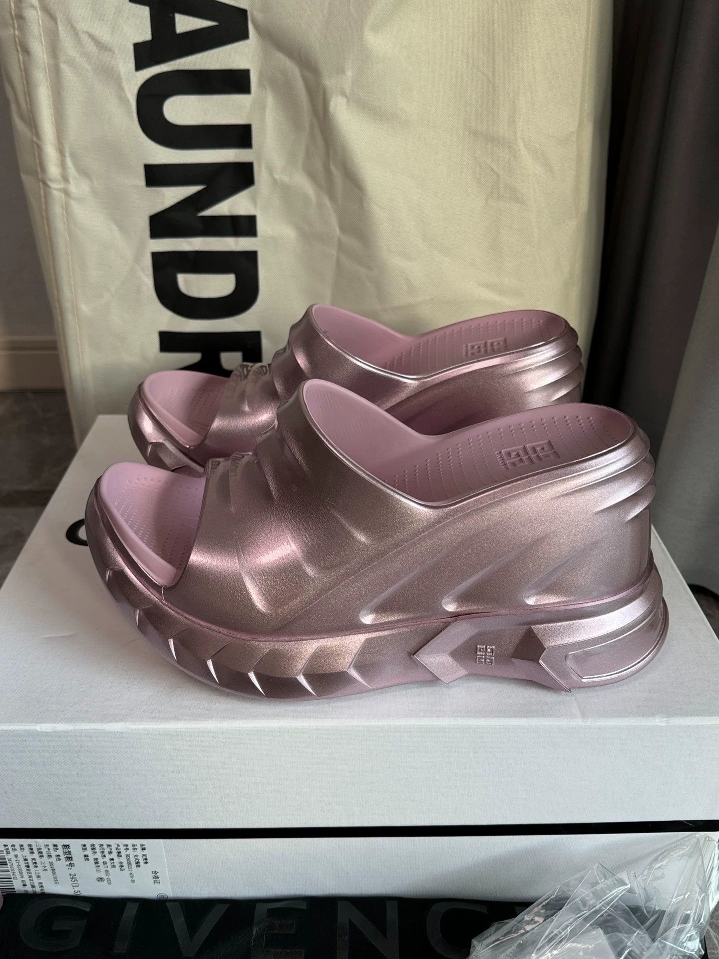 Givenchy Givenchy Marshmallow Slipper Heels 39 Pink 12cm Size US 8.5 / IT 38.5 - 1 Thumbnail
