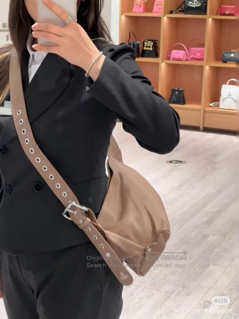 Vivienne Westwood Vivienne Westwood size OS Adjustable shoulder strap letter Size ONE SIZE - 8 Thumbnail