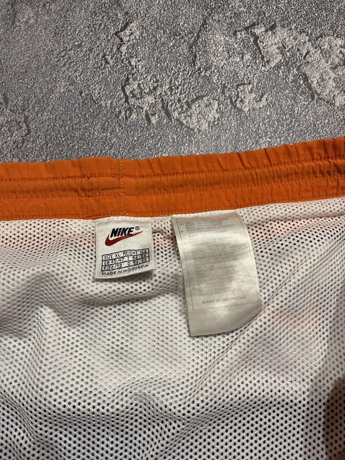 Nike × Vintage Vintage Nike Big Logo Spellout Nylon Shorts Drill Y2K Size US 36 / EU 52 - 5 Thumbnail