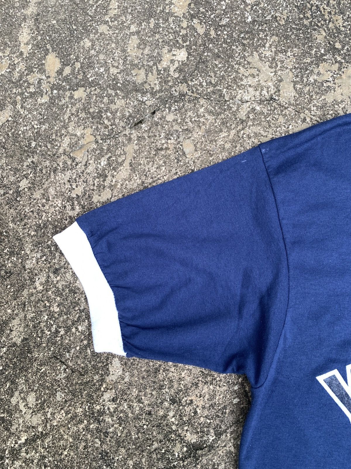 New York Yankees × Vintage 1995 New York Yankees MLB Art by MODAMANIA Spell Ringer Tee Size US L / EU 52-54 / 3 - 3 Thumbnail