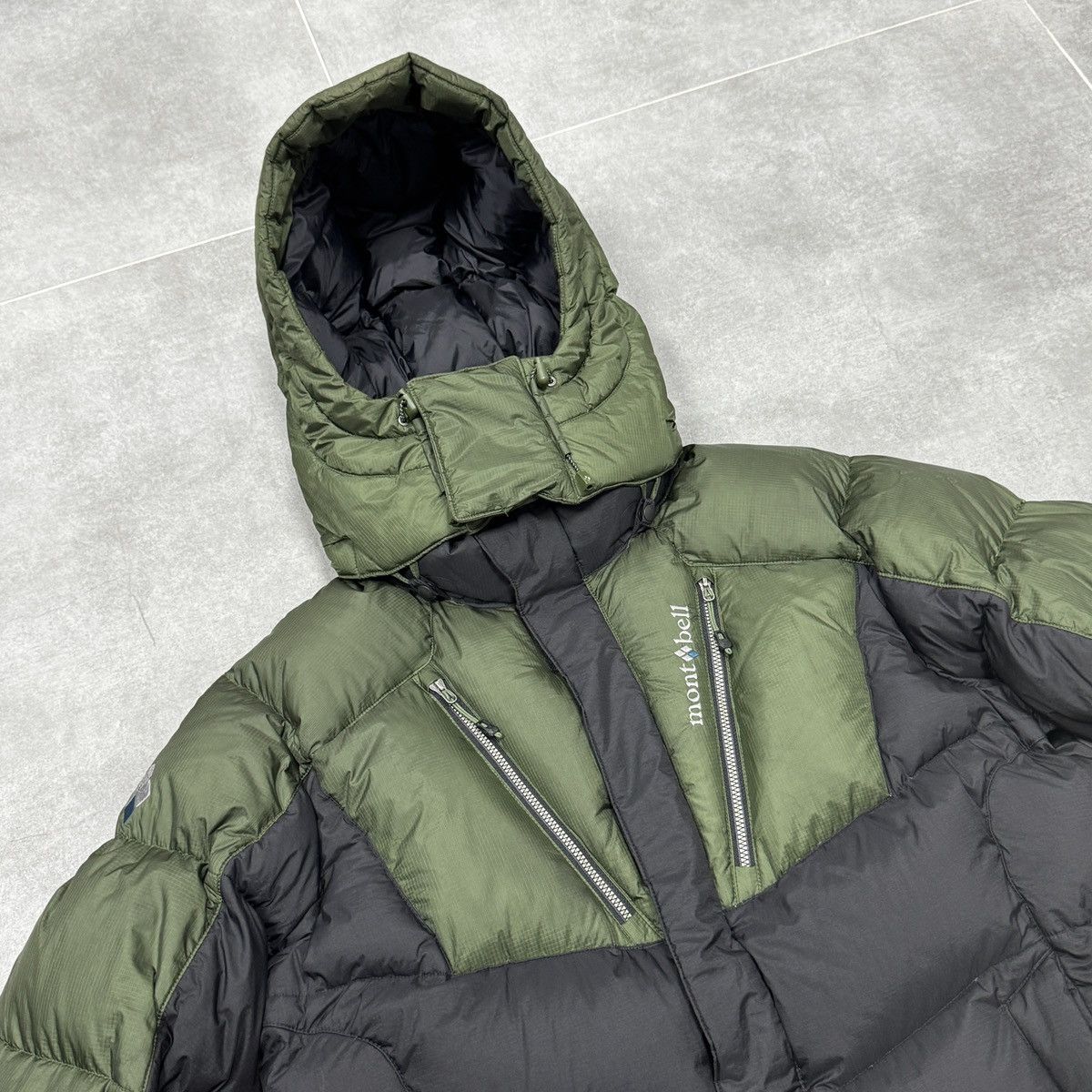 Montbell Montbell Multi Pocket Puffer Down Jacket Men Dark Green Size US L / EU 52-54 / 3 - 9 Thumbnail