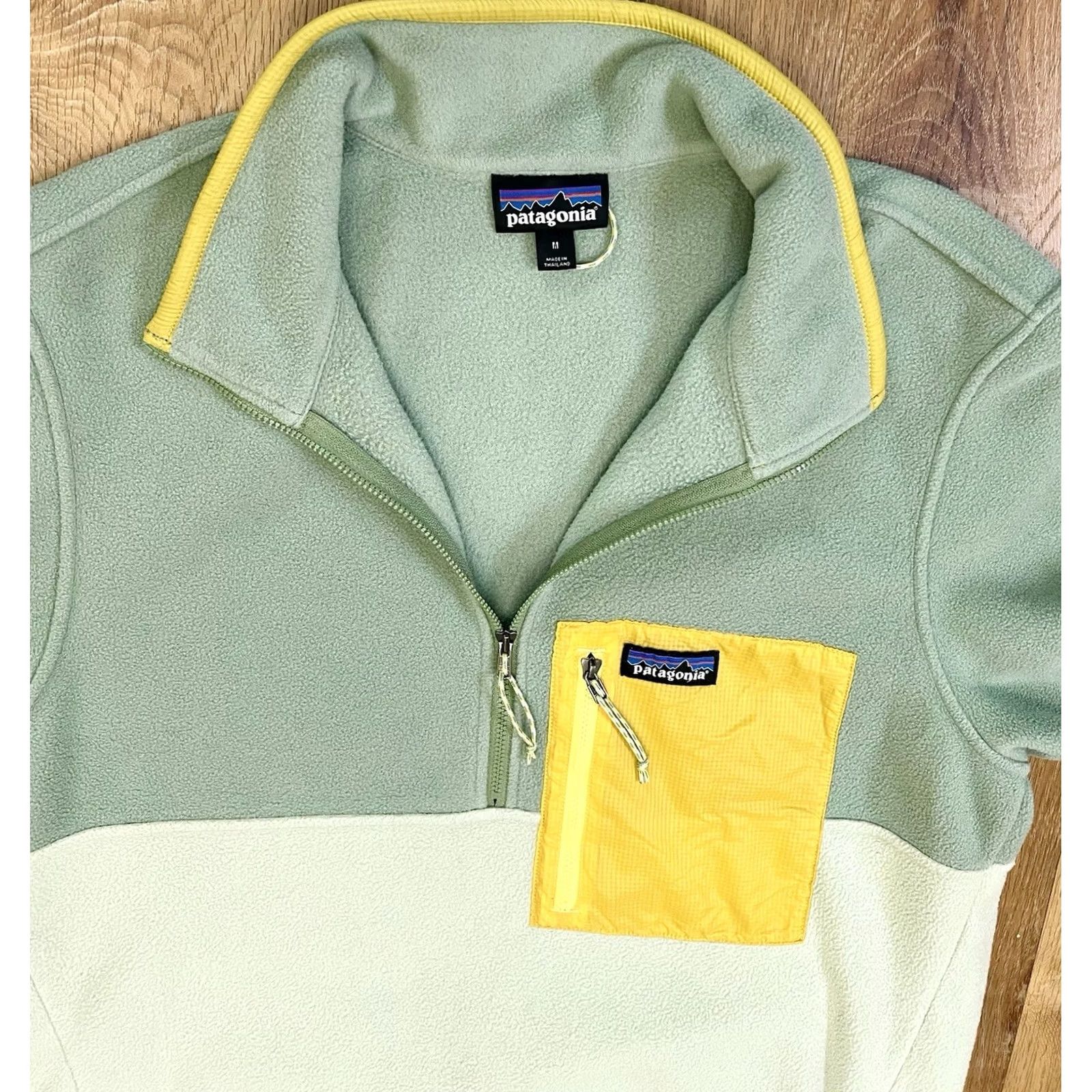Patagonia 2. Keywords: Includes "Patagonia", "Microdini", "Fleece Pullover", "Green", "Salva" which are frequently used in searches Size US M / EU 48-50 / 2 - 6 Thumbnail