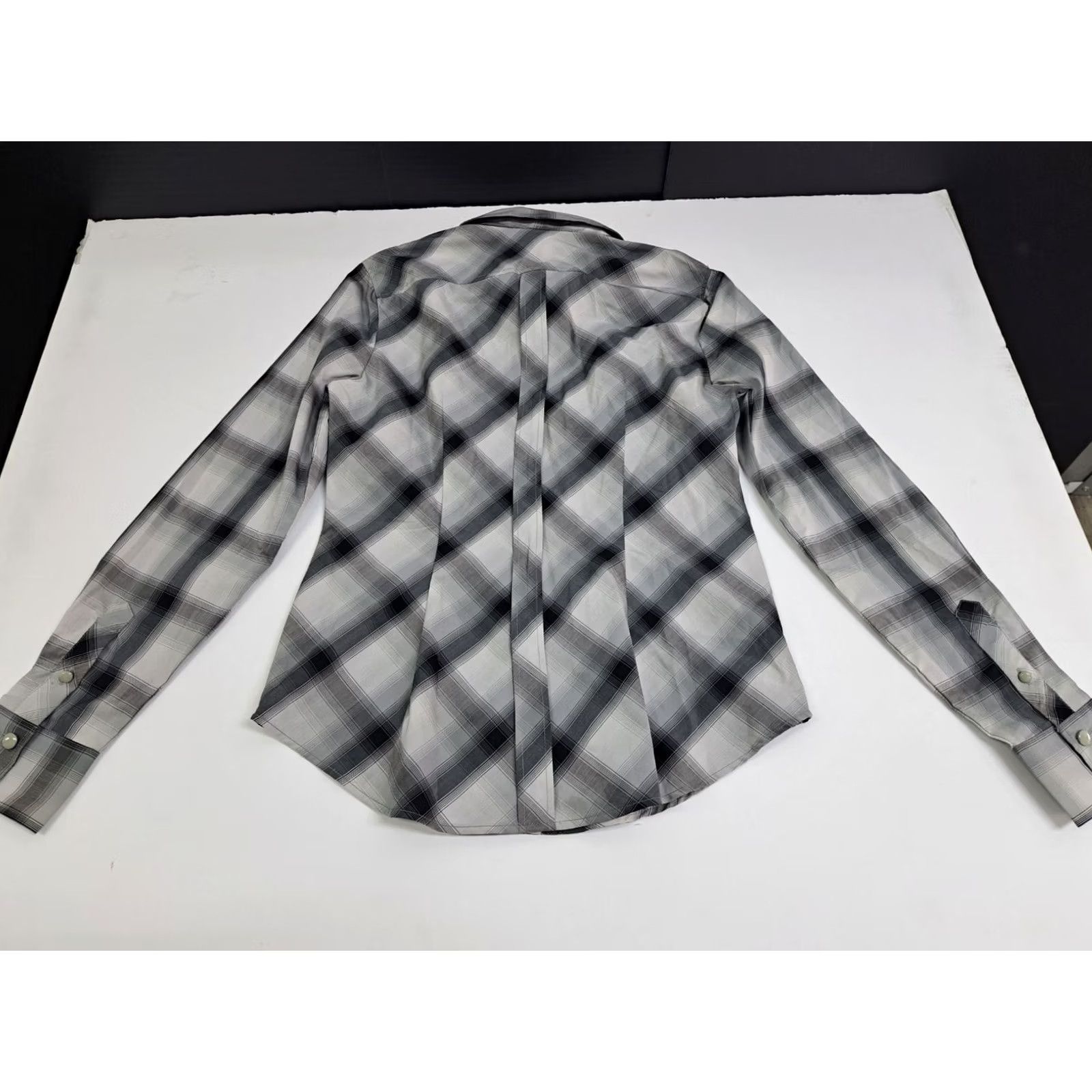 Vintage New York & Company Shirt Women’s Button Up Long Sleeve S Grey/White Check NWT Regular Size Small Size S / US 4 / IT 40 - 4 Thumbnail