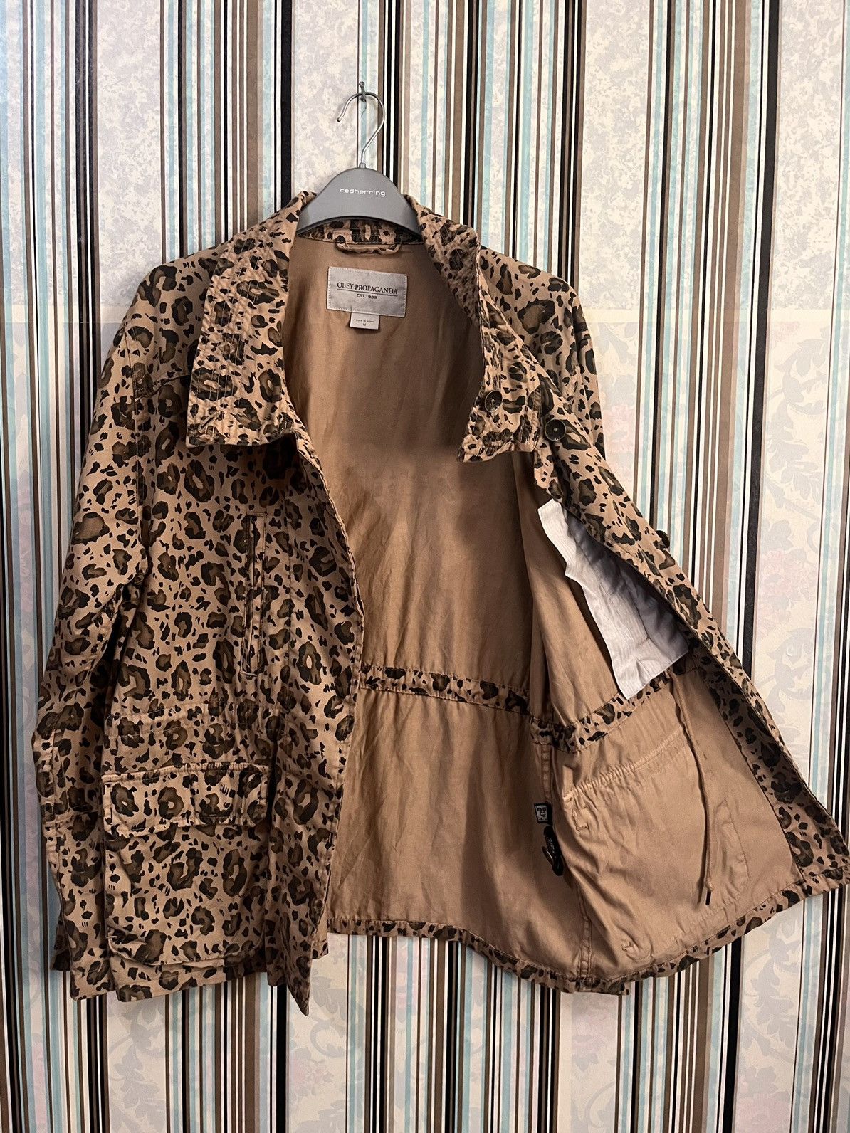 Obey Obey propaganda leopard punk #E5 Size US M / EU 48-50 / 2 - 4 Thumbnail