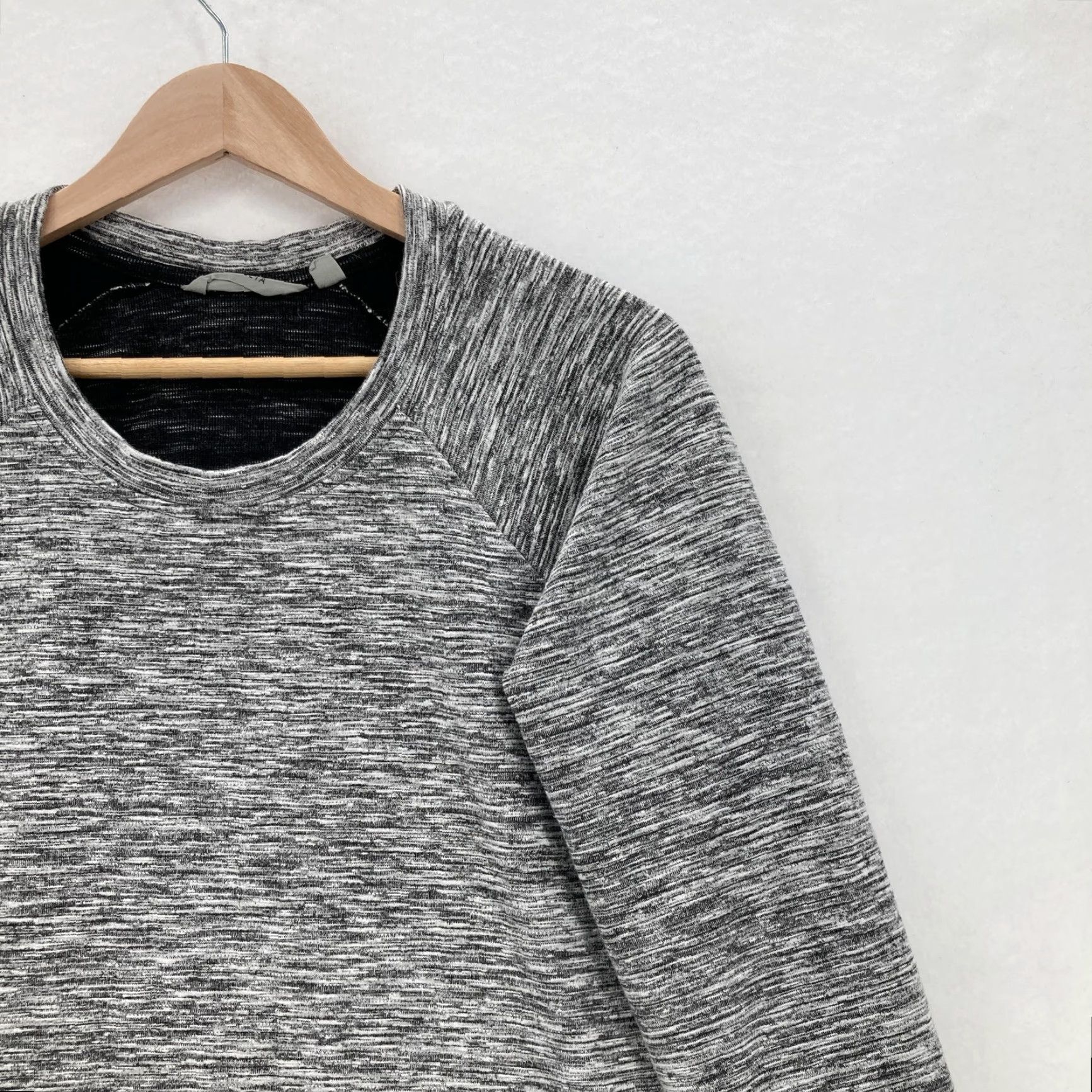 Athleta Athleta Sweatshirt Womens Medium Heathered Raglan Tunic Side Zip Pullover Gray Size M / US 6-8 / IT 42-44 - 2 Thumbnail