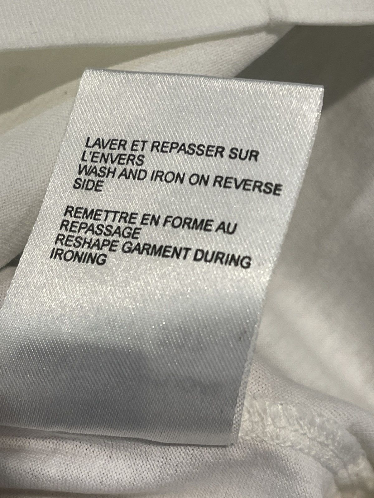 Givenchy Size XS - Givenchy Graphic Tee Modanna Size US XS / EU 42 / 0 - 7 Thumbnail
