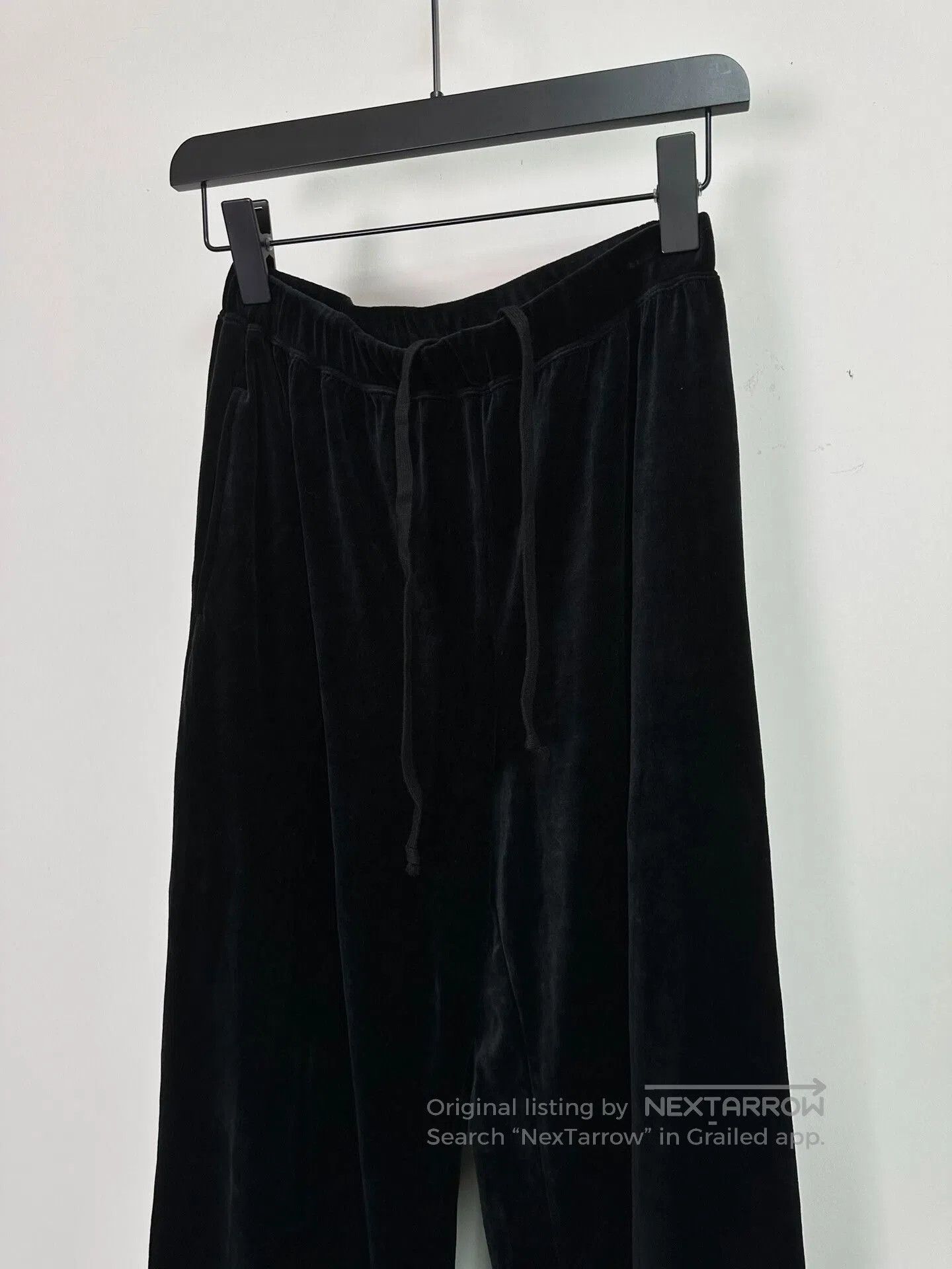 Comme des Garcons black velvet wide-leg pants from comme des garcons. Size 28" / US 6 / IT 42 - 3 Thumbnail
