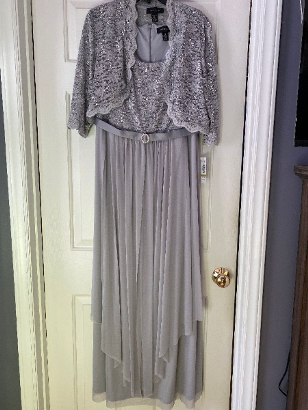 Designer Women's R&M Richards Dress, Size 14, Silver (JM1) Size XL / US 12-14 / IT 48-50 - 1 Thumbnail
