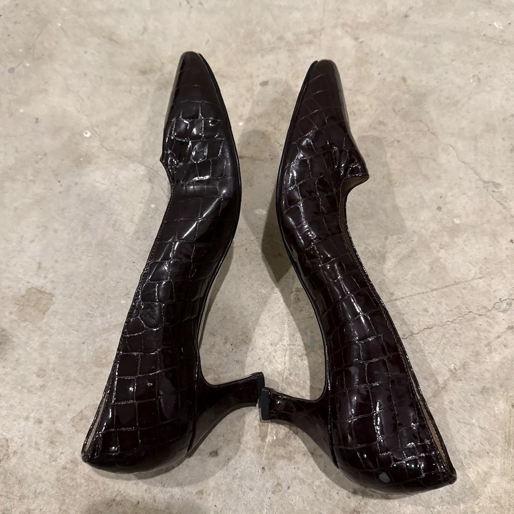 Ann Taylor VINTAGE Ann Taylor Pump Women Size 9.5M Snake Crocodile Skin Embossed Leather Pointed Toe Slip On Stiletto Heel High Brown Taupe Shoes Size US 10 / IT 40 - 7 Thumbnail