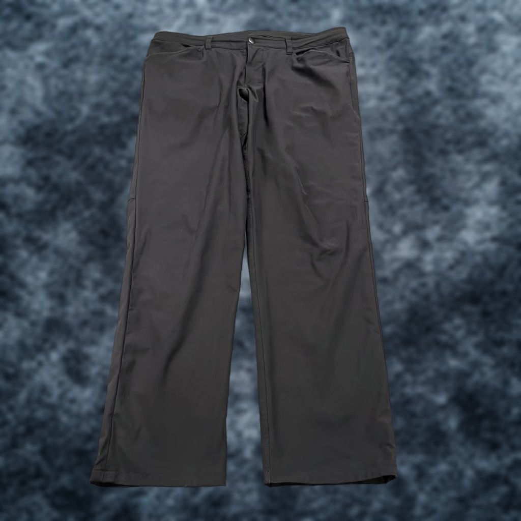Lululemon Mens Pants 36x33 Chino Classic 5-Pocket Logo Button Black Warpstreme Casual