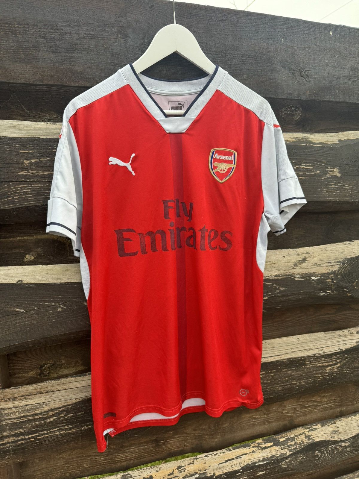 Puma 2016 Puma Arsenal home jersey Size US XL / EU 56 / 4 - 3 Thumbnail