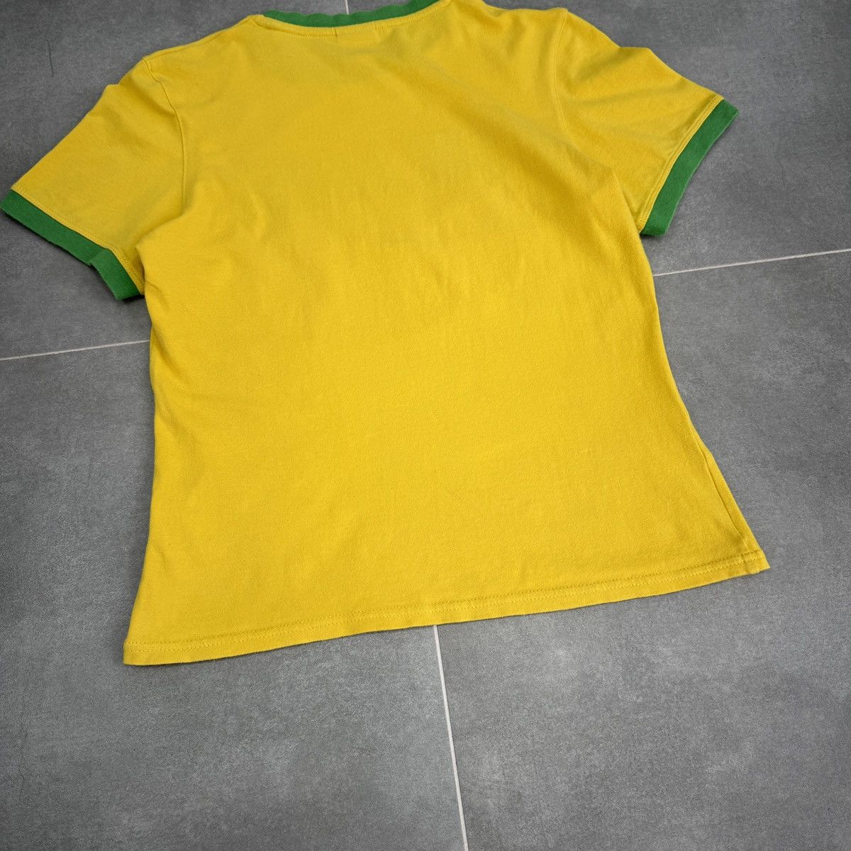 Nike Vintage Nike Brazil Brasil Women T-Shirt Size M Size M / US 6-8 / IT 42-44 - 16 Thumbnail
