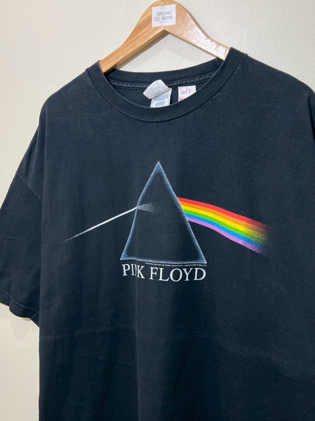 Band Tees × Vintage Vintage 2004's Pink Floyd Dark Side Of The Moon shirt bnz01 Size US XXL / EU 58 / 5 - 1 Thumbnail