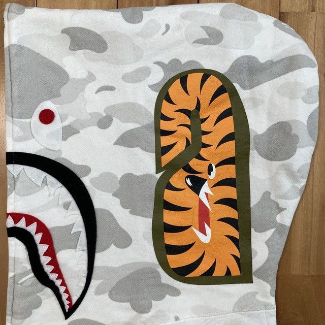Bape BAPE White Camo Shark Full Zip Hoodie a bathing ape NIGO Size US XL / EU 56 / 4 - 6 Thumbnail