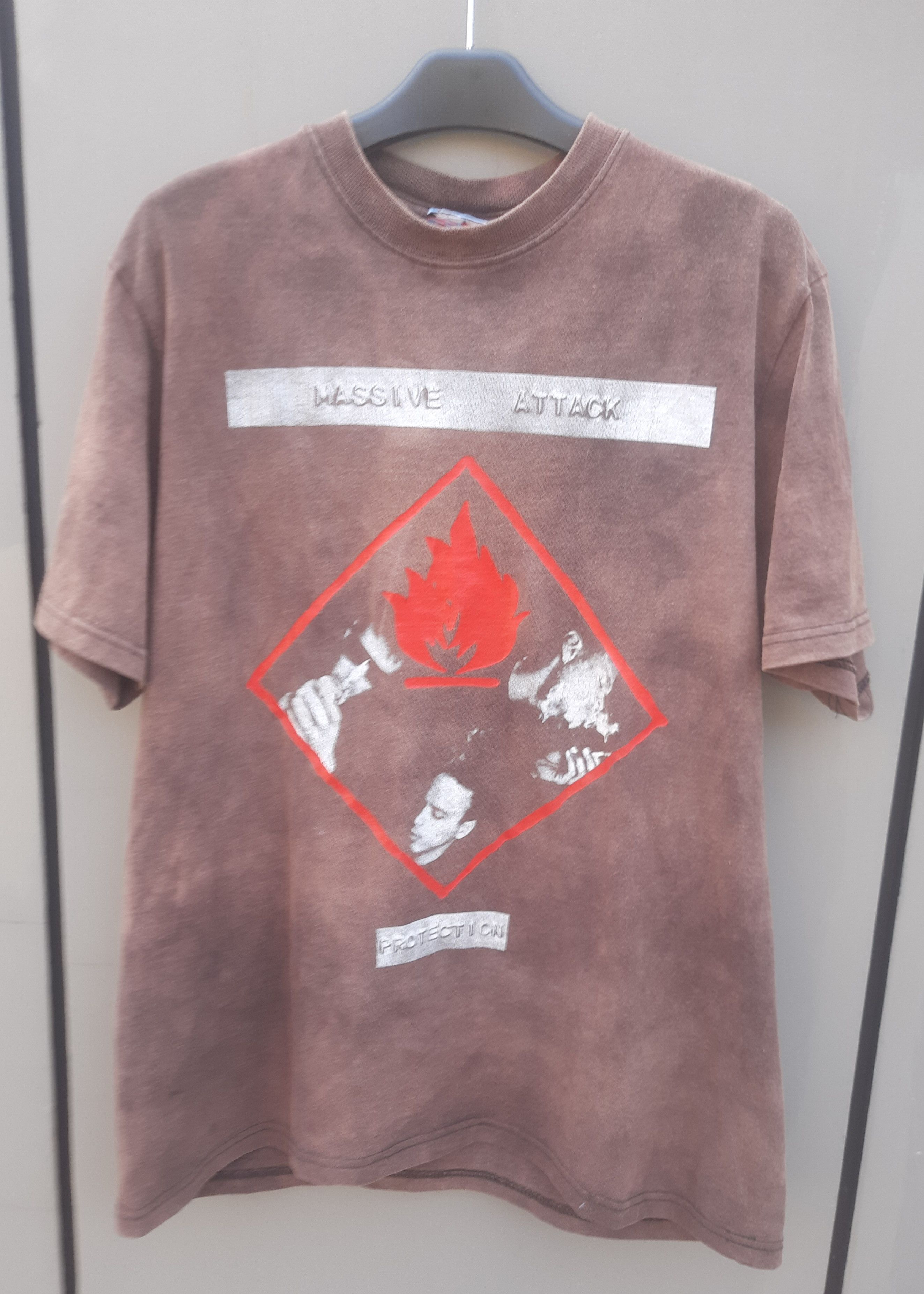 Band Tees Y2K Massive Attack Protection T-Shirt Size US M / EU 48-50 / 2 - 2 Thumbnail