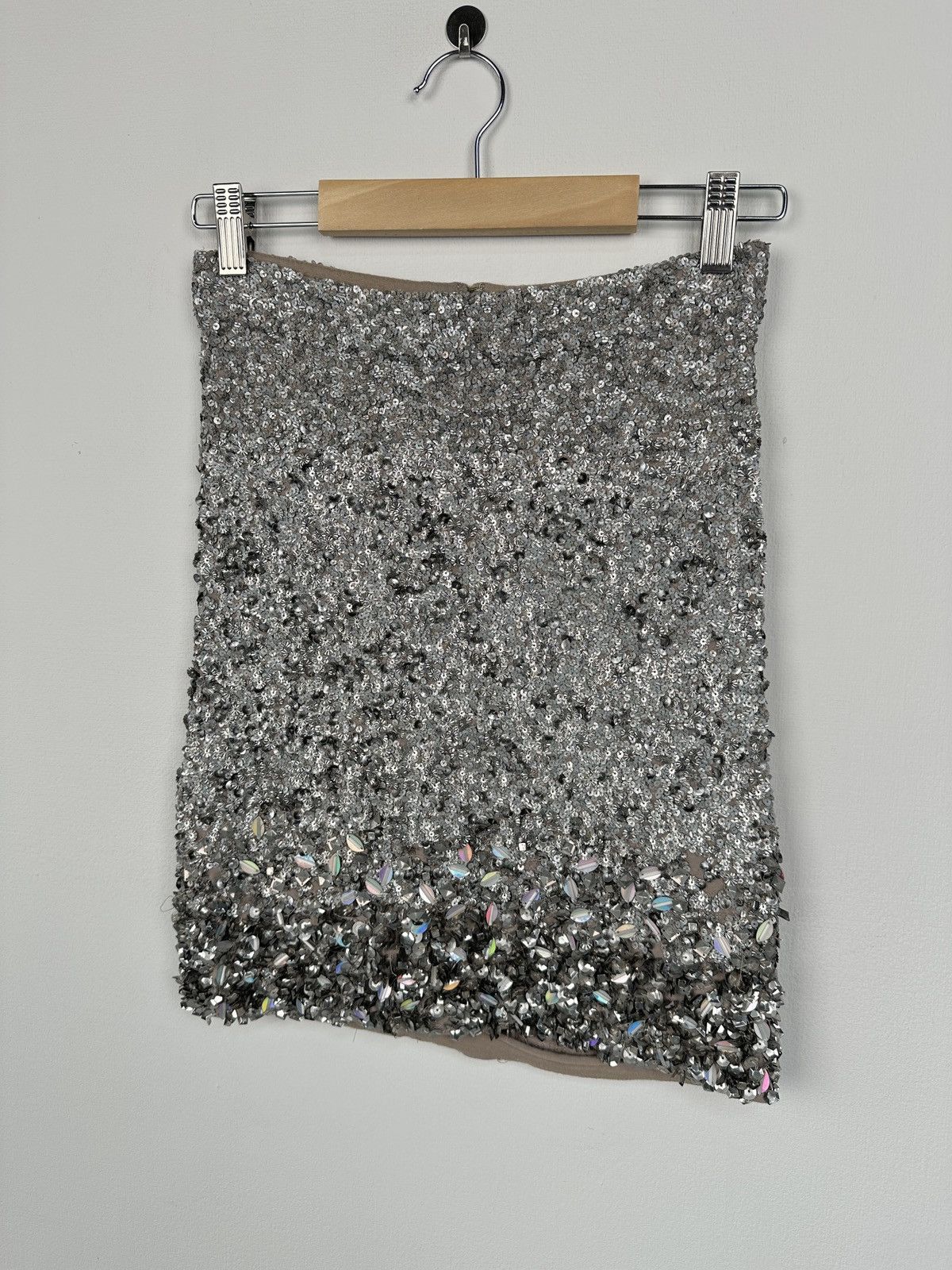 Allsaints ALLSAINTS Sequins Hand Embellished Restrain Skirt UK 8 US 4 Size 27" / US 4 / IT 40 - 1 Thumbnail