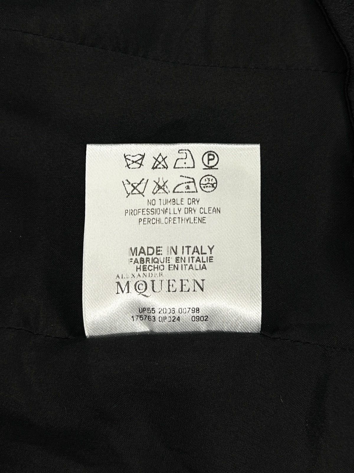 Alexander McQueen S/S 2006 Silk Vest Size XS / US 0-2 / IT 36-38 - 9 Thumbnail