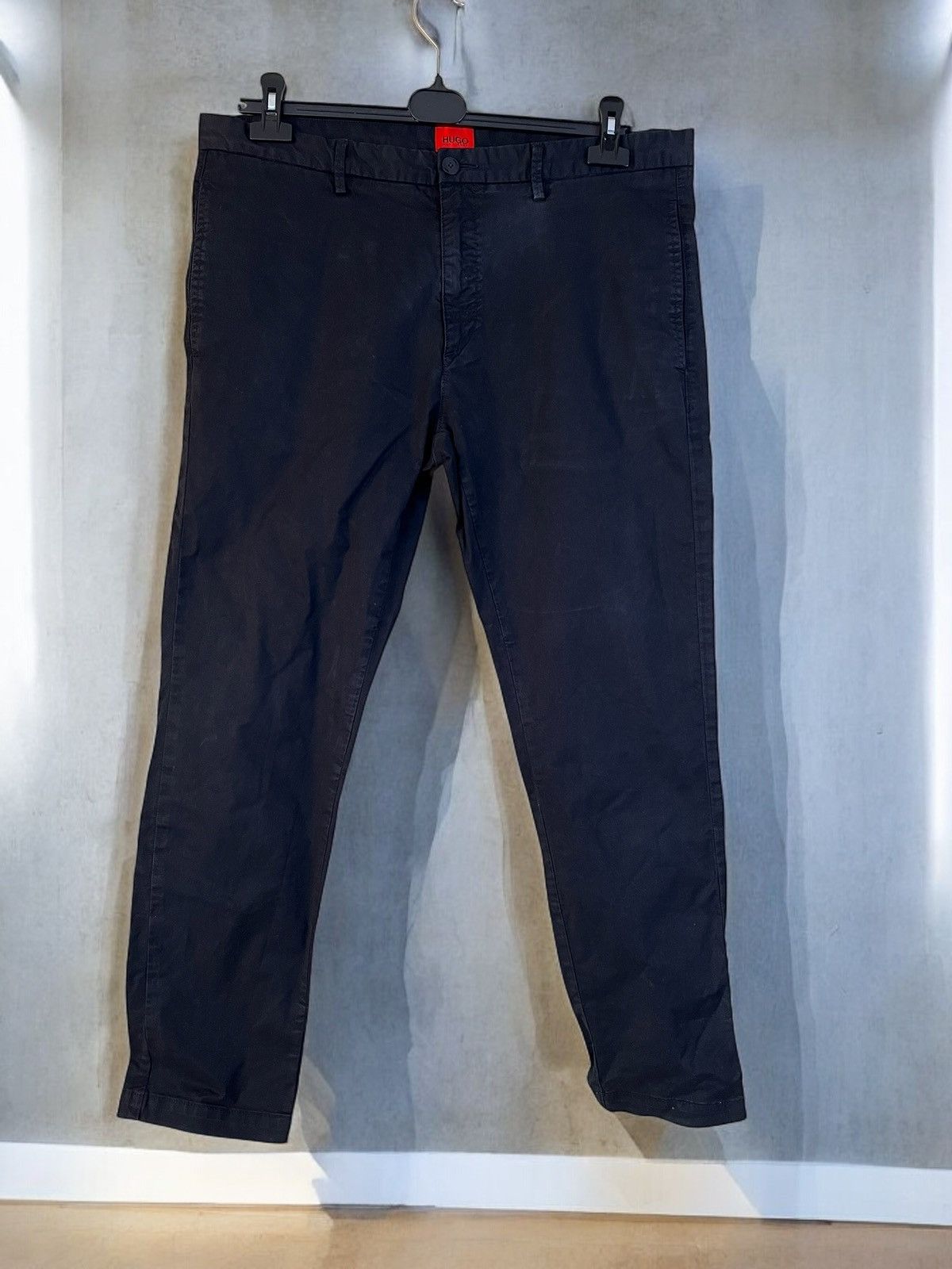 Hugo Boss HUGO Hugo Boss black chino trousers size W36 L32 Size US 36 / EU 52 - 1 Thumbnail